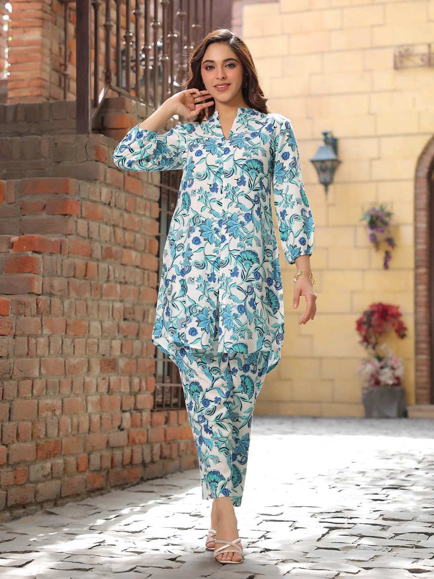 Rain and Rainbow White & Blue Floral Print Tunic & Pant Set