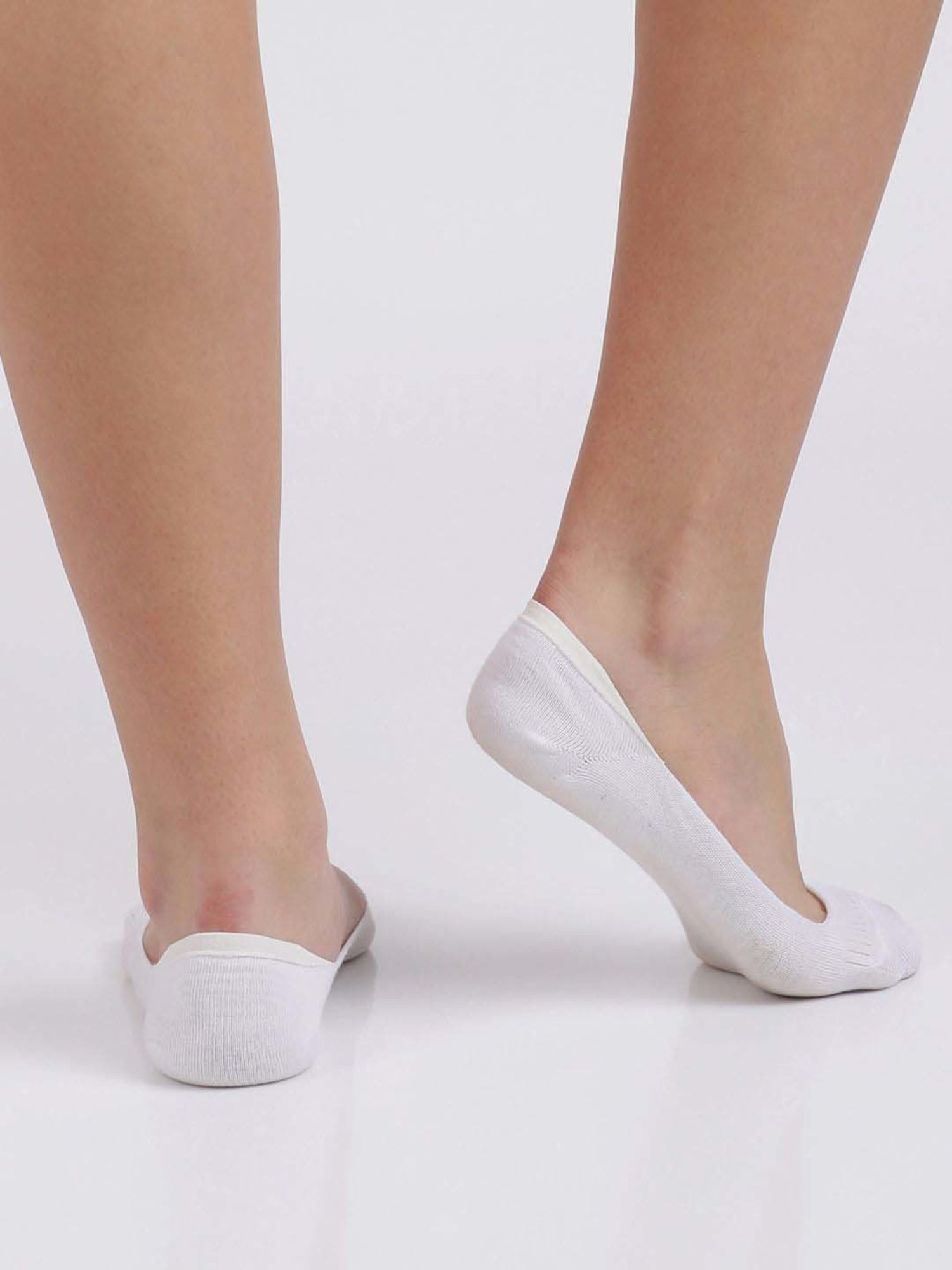 Jockey White Compact No-Show Socks