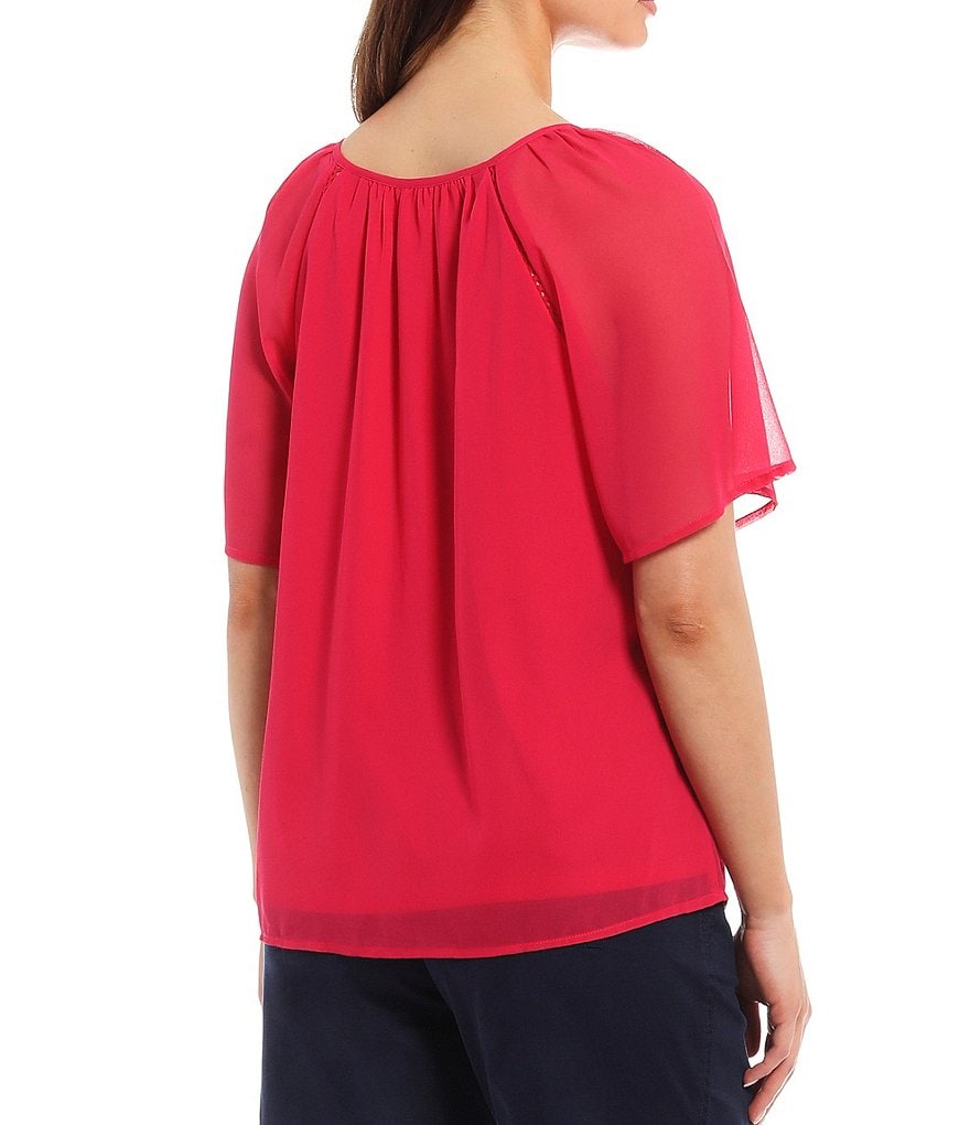 Intro Solid Georgette Notch V-Neck Raglan Sleeve Lace Trim Top