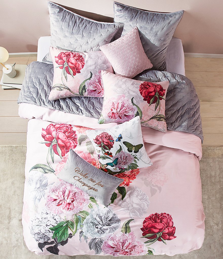 J. Queen New York Vera Bedding Collection