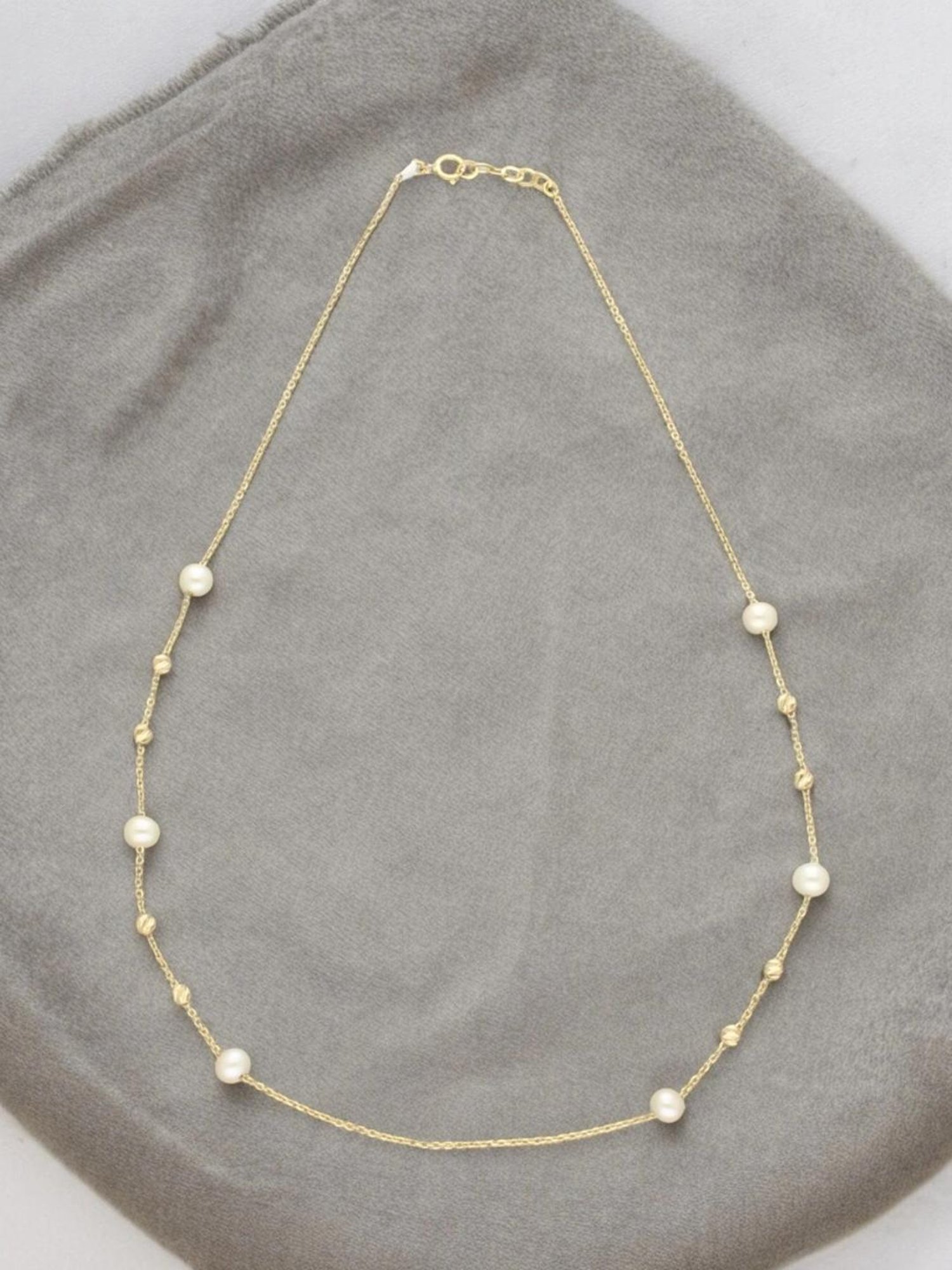 Sri Jagdamba Pearls 18k Kivi Designer Gold Chain