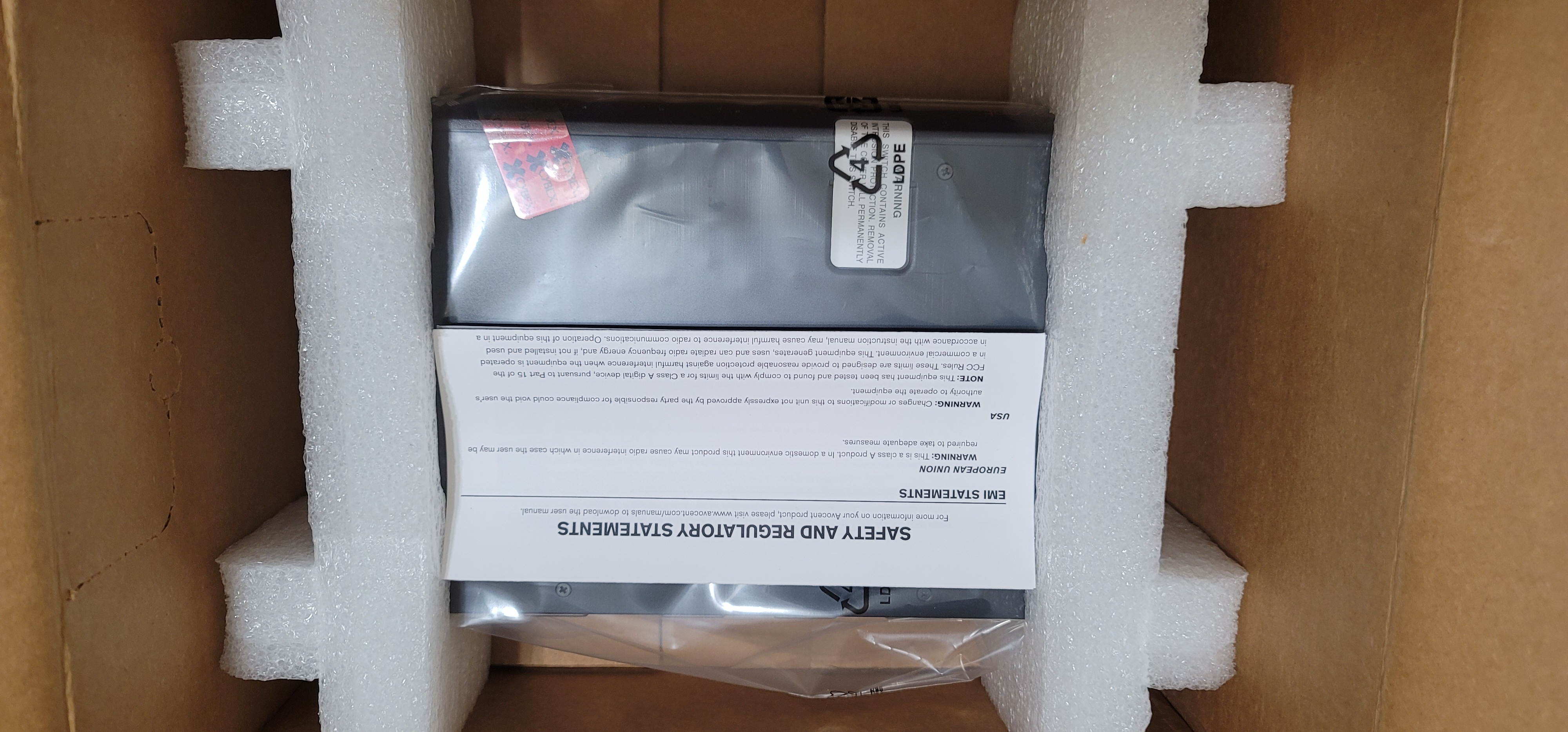 Avocent SC440-001 SwitchView SC 1 x 4 Secure KVM Desktop Appliance