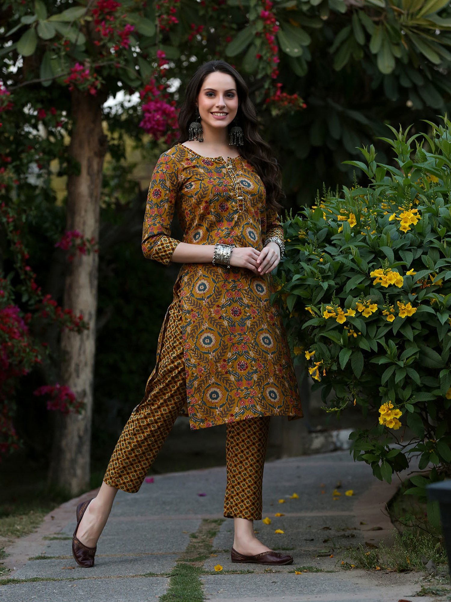 DECKEDUP Mustard Cotton Floral Print Kurta With Pants