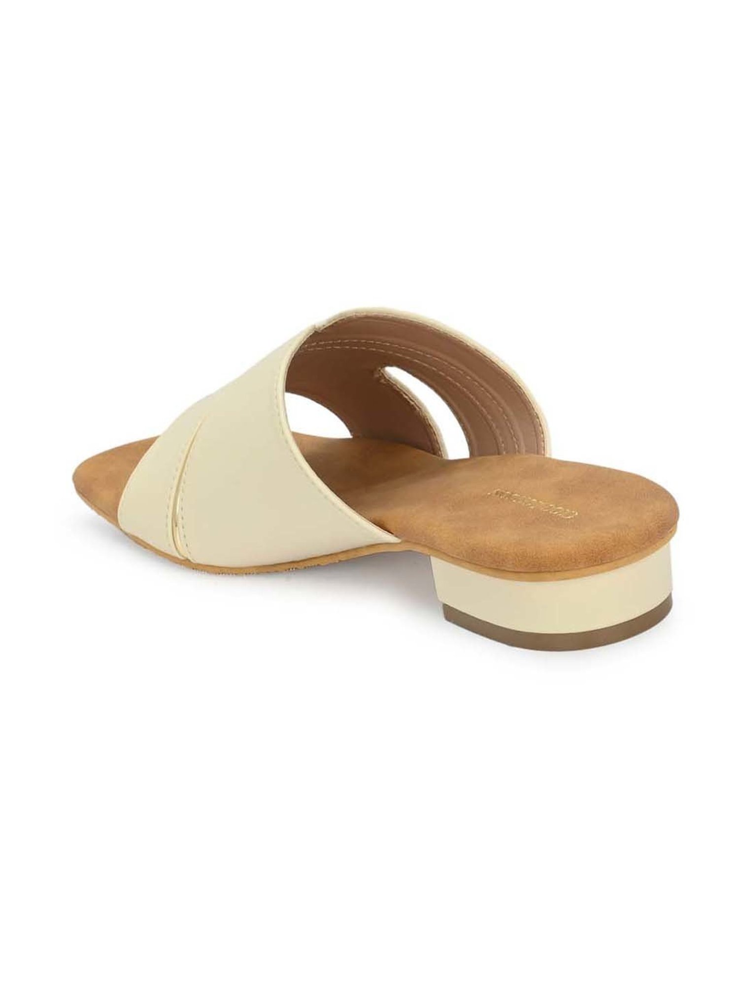 Clog London Women's Off White Casual Sandals