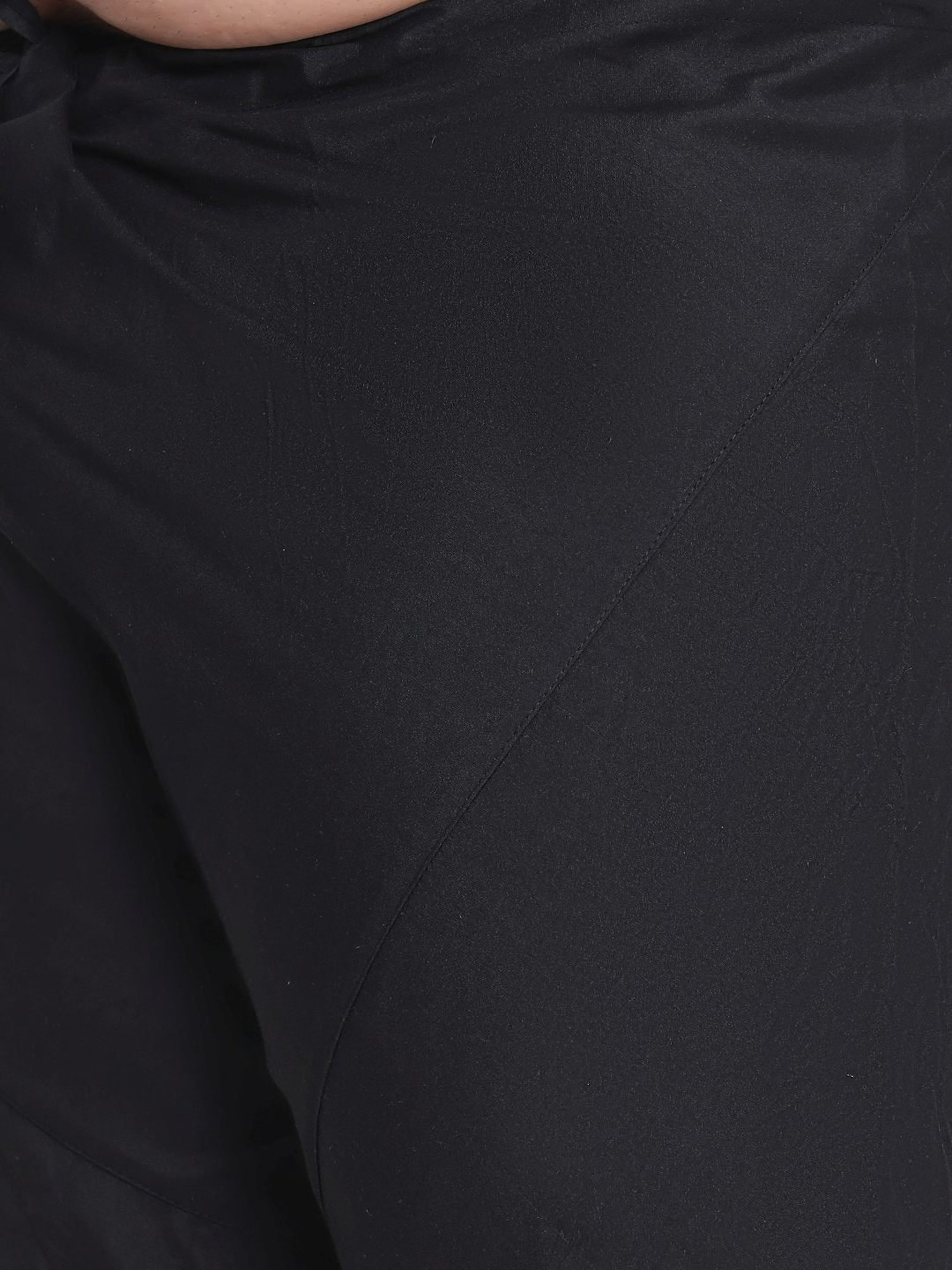 KISAH PLUS Black Regular Fit Printed Kurta Set With Jacket