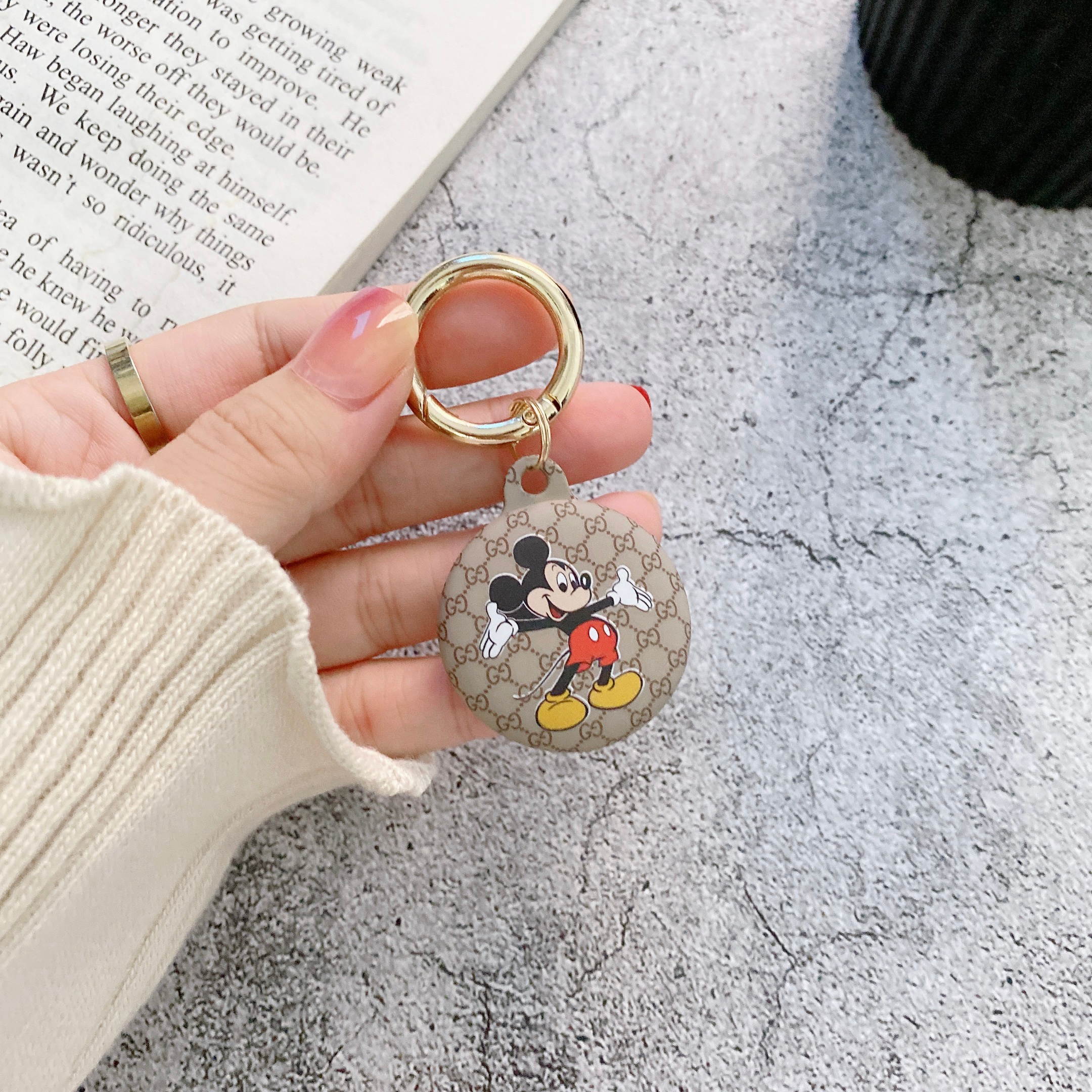 [6 PCS]Silicone Protective Case for AirTags, Tracker Lightweight Soft Protective Skin Cover Accessories Finder Holder with Key Chain Anti-Loss Design Compatible with Apple AirTags 2021