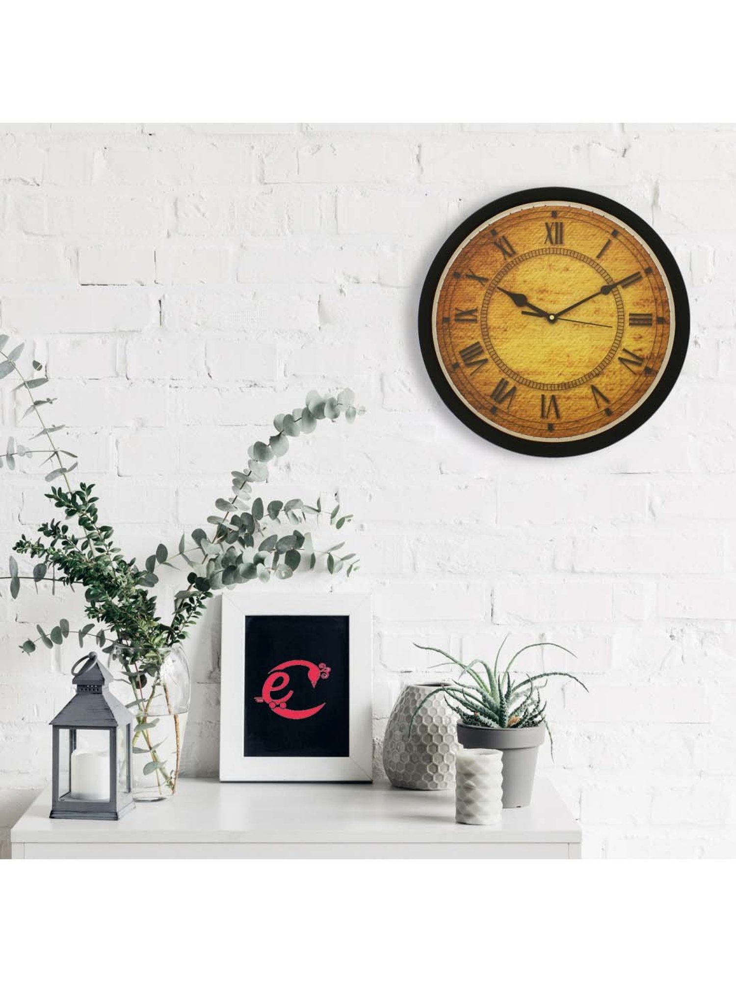 eCraftIndia Designer Round Analog Black Wall Clock