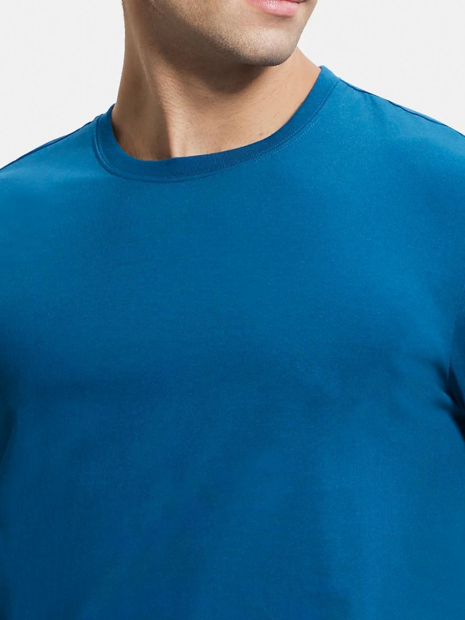 Jockey AM95 Men's Super Combed Cotton Rich Solid Round Neck Full Sleeve T-Shirt