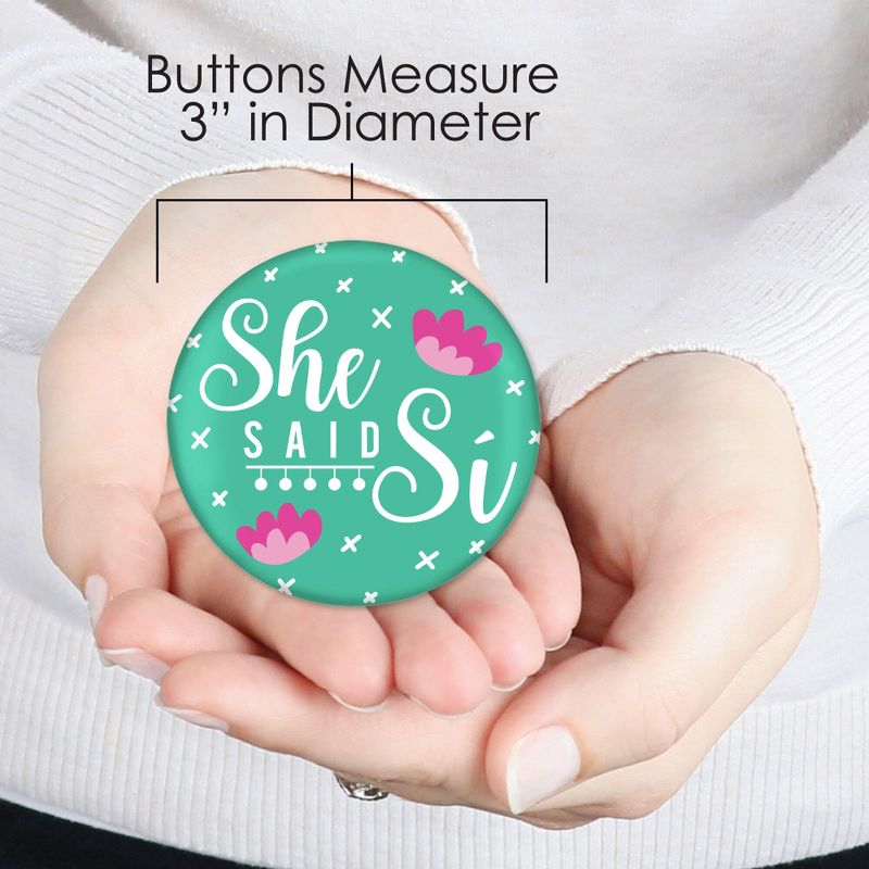 Juvale 2 Piece Set Wedding Champagne Toasting Flutes - Engraved Mr. and Mrs. Glasses