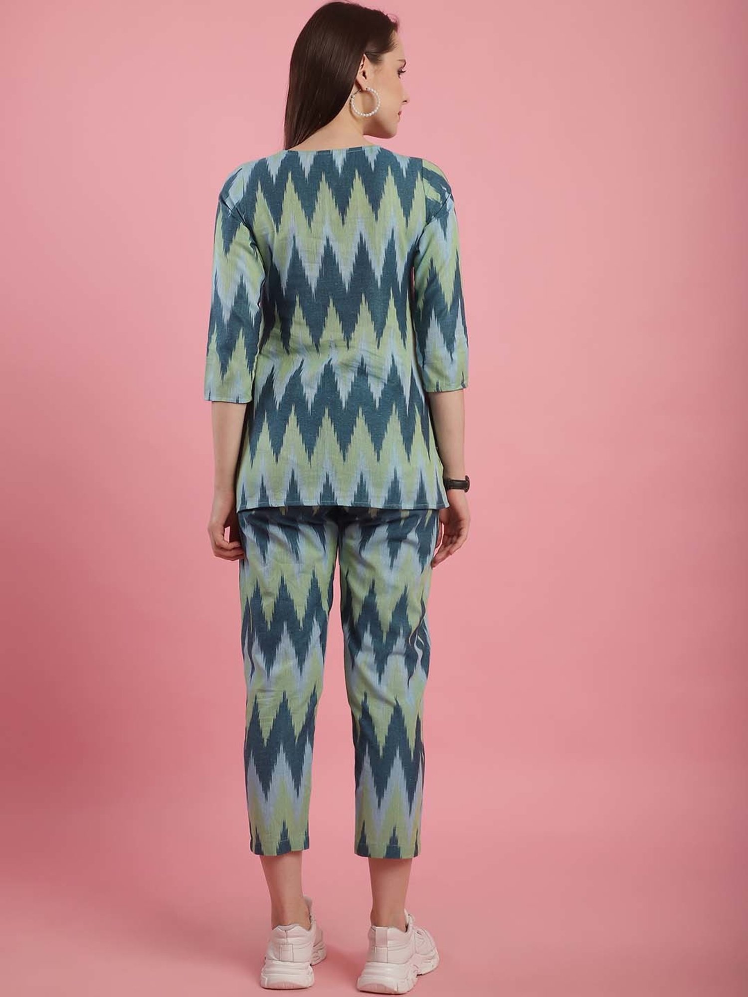 Prakrti Green & Blue Cotton Printed Top Capri Set