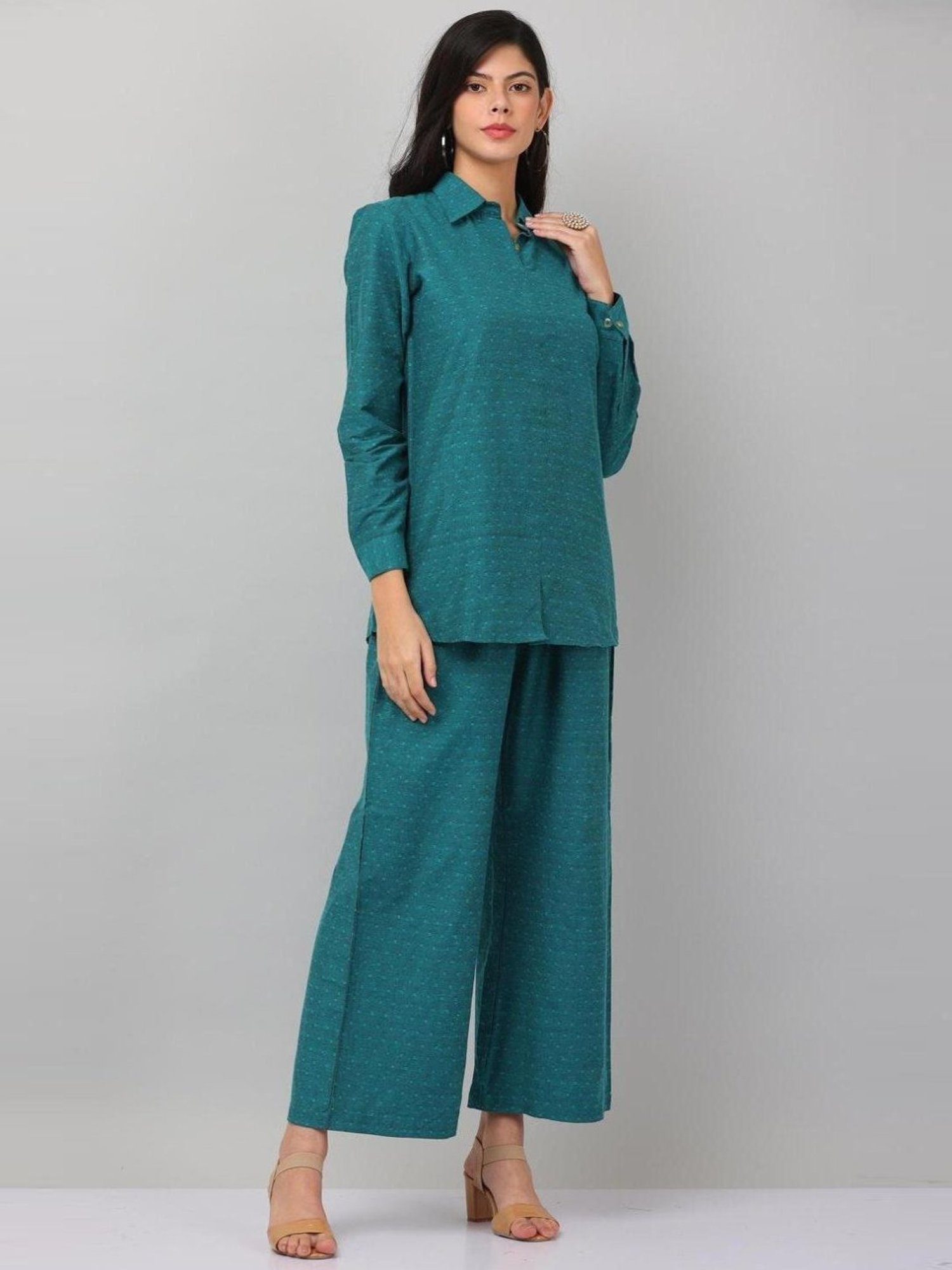 Kaanchie Nanggia Green Causal Wear Shirt and Pant Set