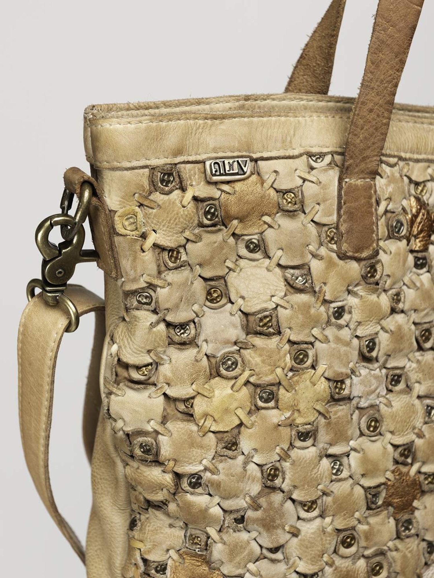 Art N Vintage Bettina Sand Leather Textured Medium Tote Handbag