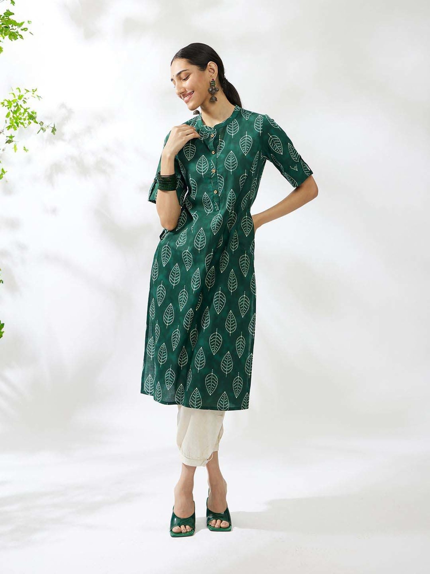 Daali Green Printed Straight Kurta