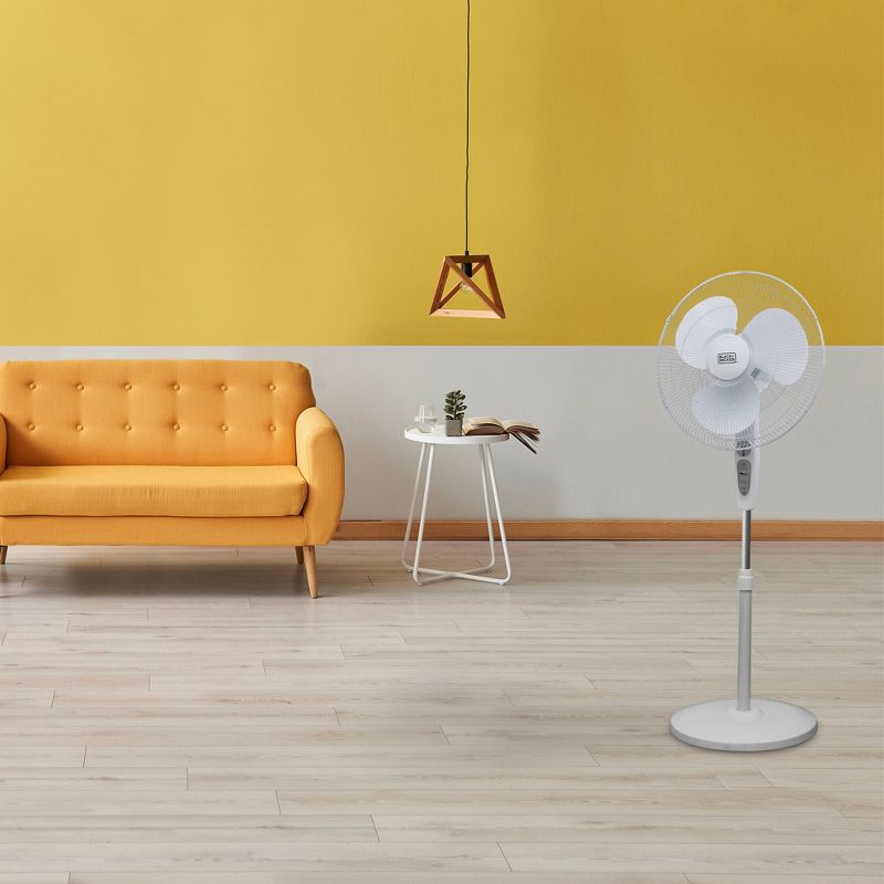 BLACK+DECKER 18" Stand Fan with Remote Control White