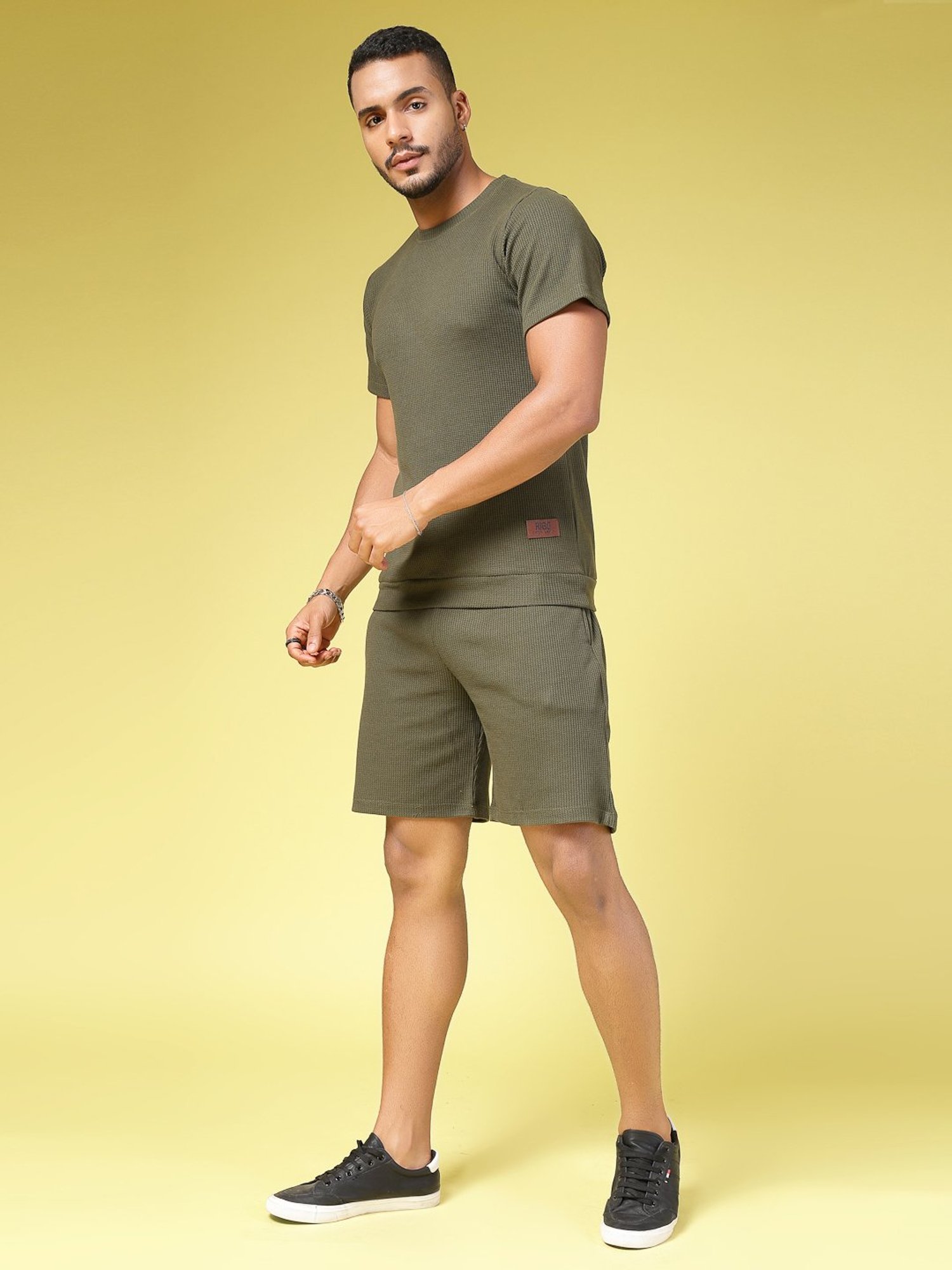 Rigo Olive Slim Fit Textured T-Shirt & Shorts Set