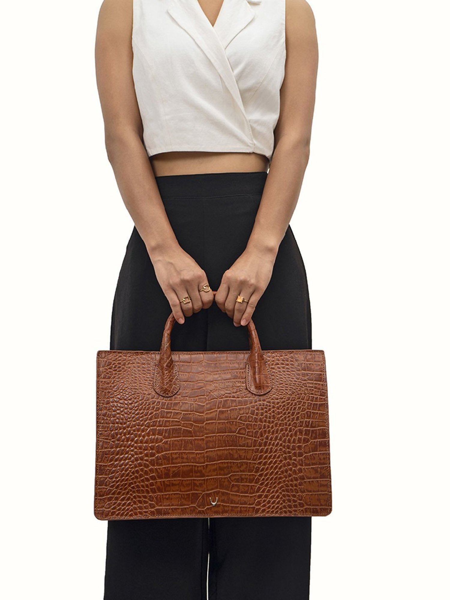 Baggit Brown PVC Solid Laptop Messenger Bag