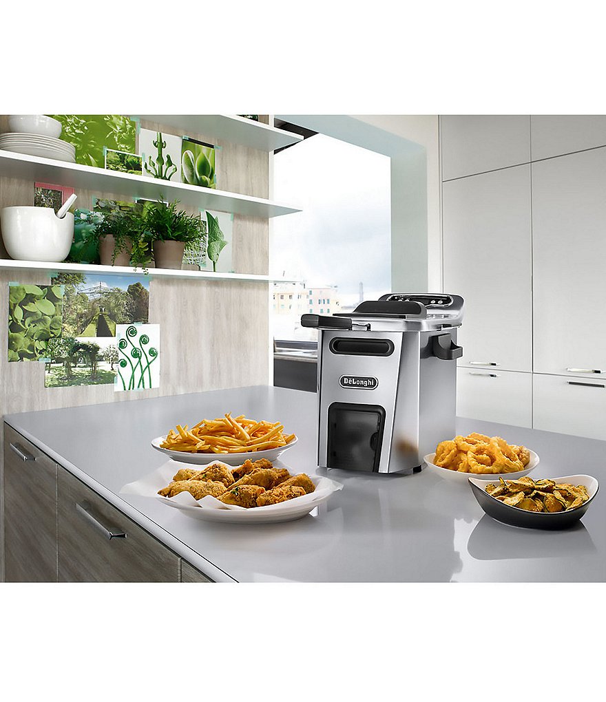 DeLonghi 4.5 Liter Deep Fryer with Easy Clean Drain System