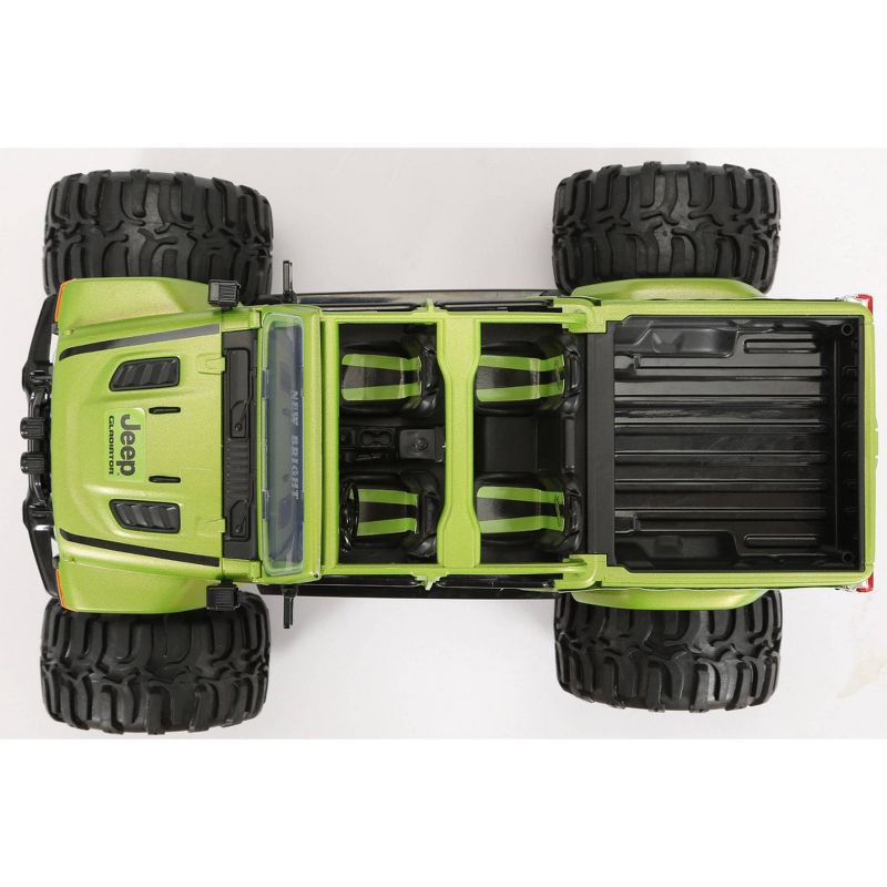 New Bright R/C  1:14 Scale Jeep Gladiator Mojave Rock Crawler