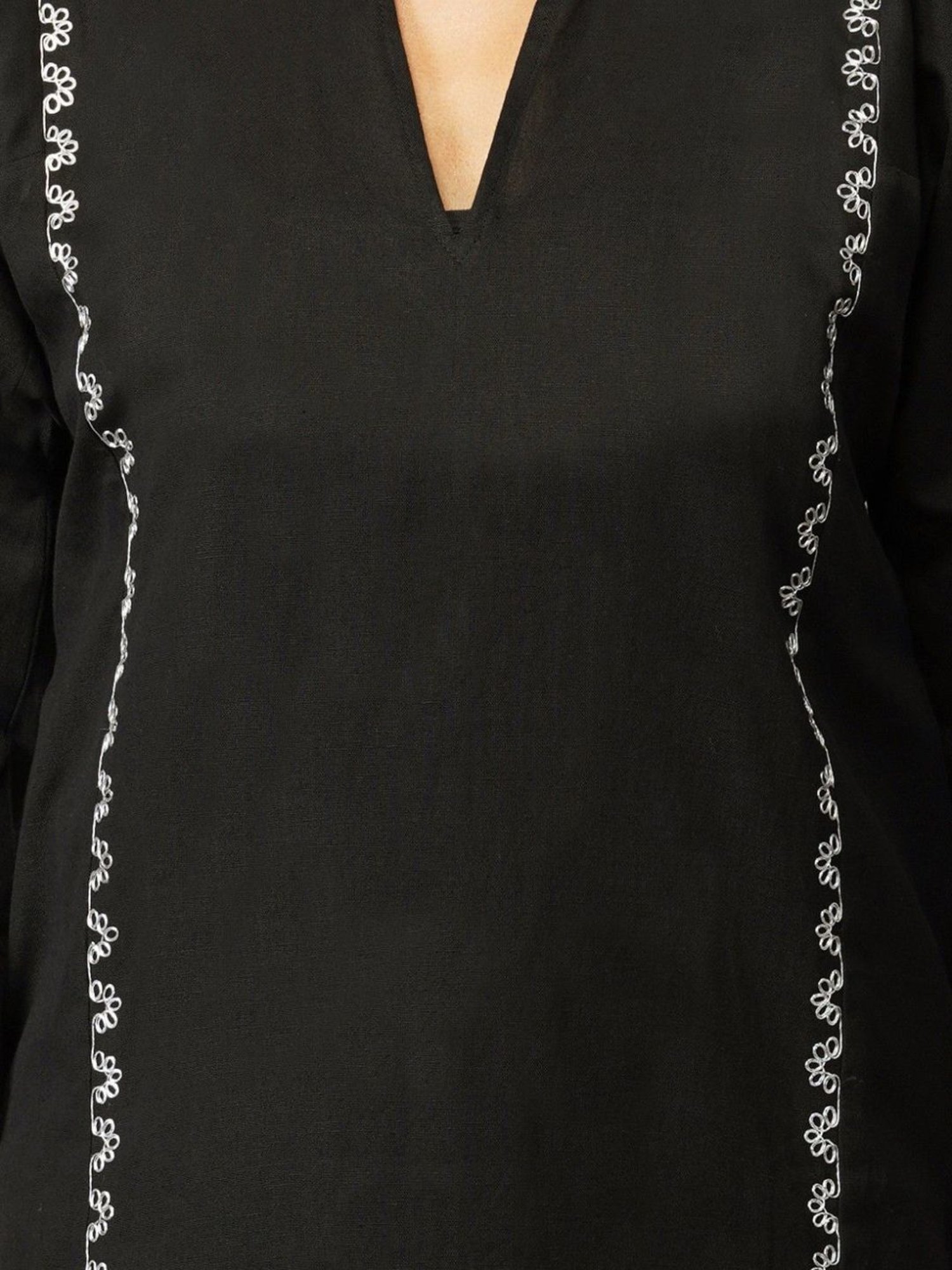 Akiso Bakhair Black Phiran Style Kurta With Zari Embroidery Set With Pants