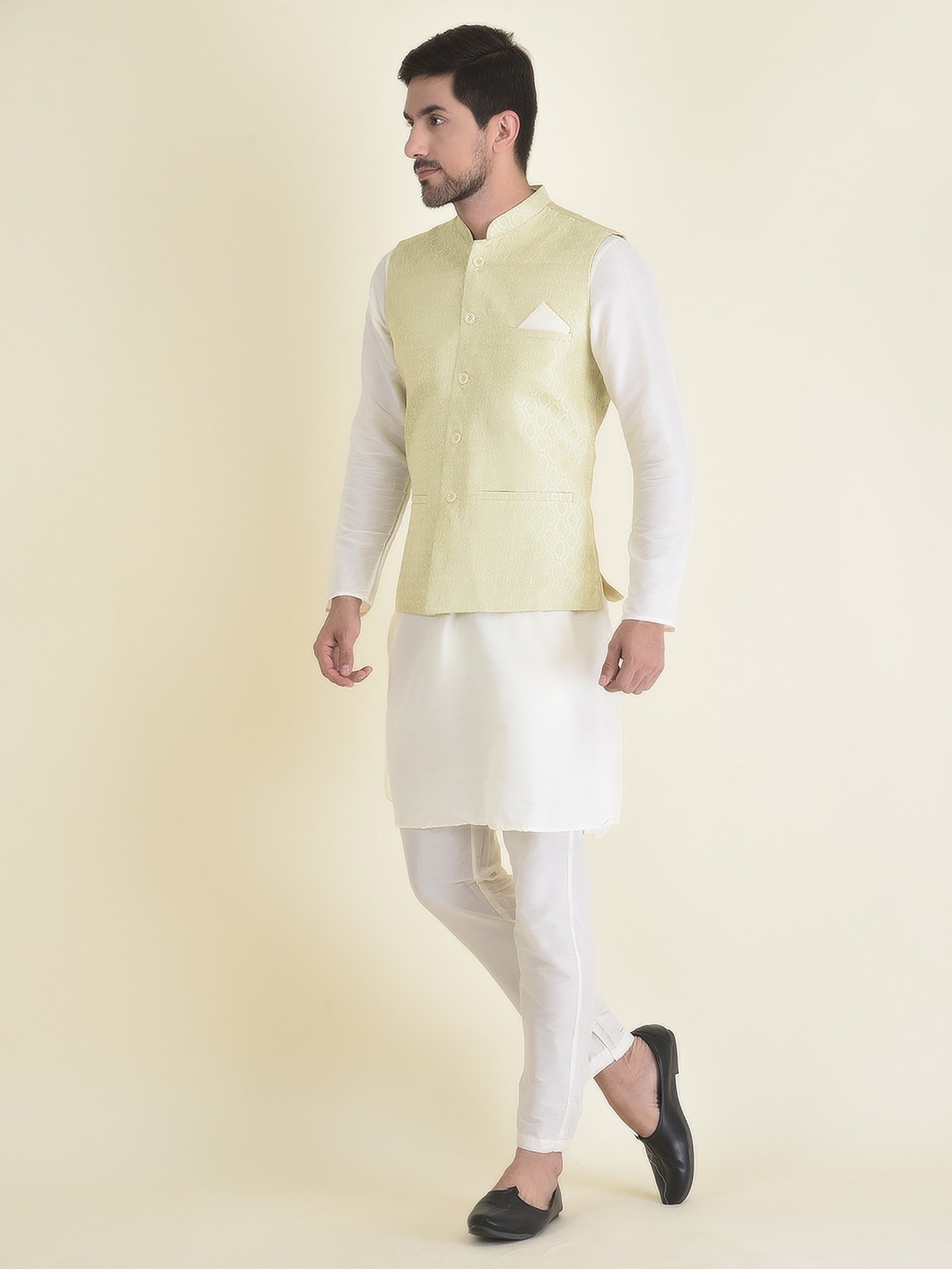 Deyann Off White & Cream Cotton Regular Fit Embroidered Kurta Set With Jacket