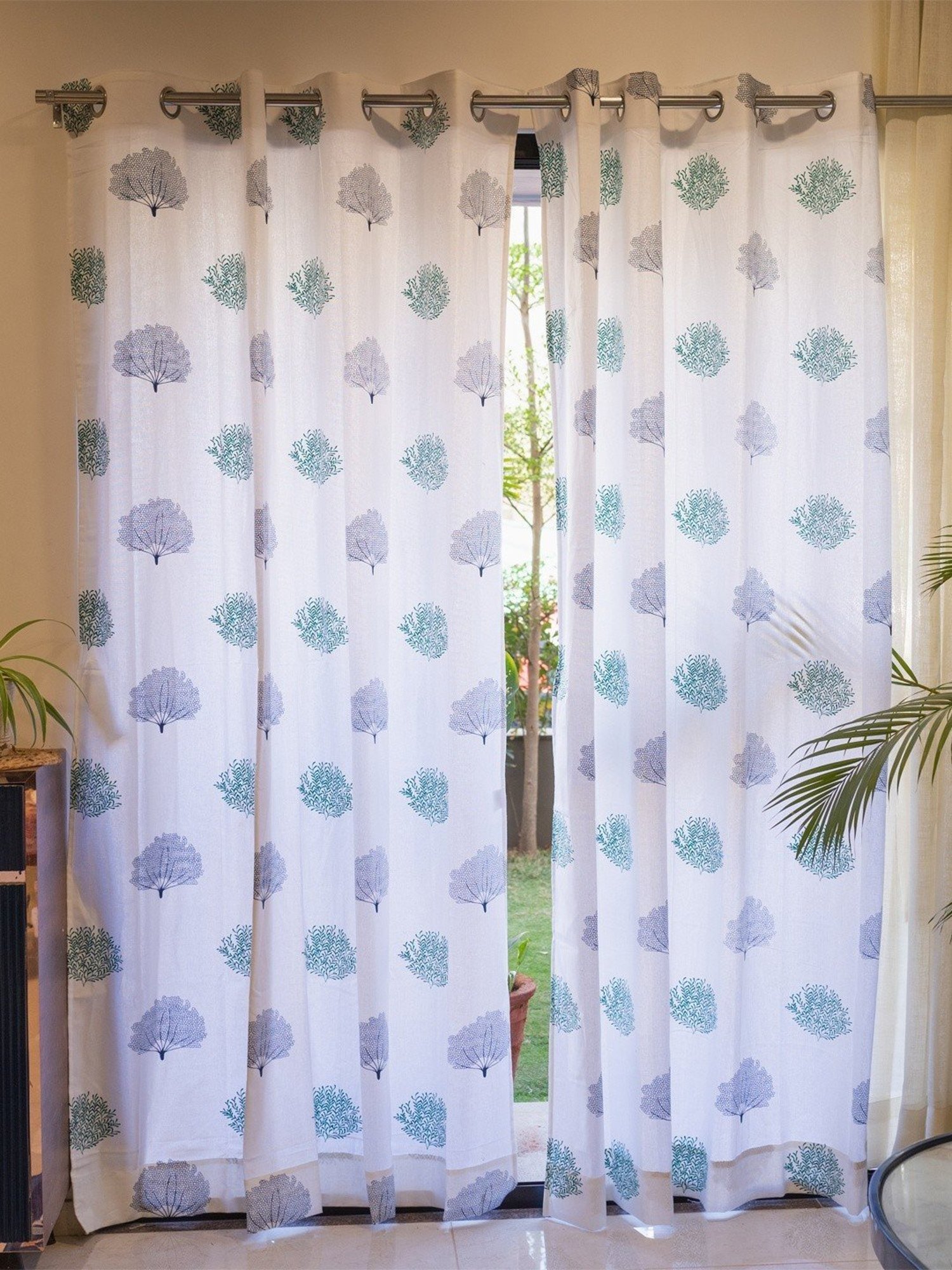 Urban Space Printed White Cotton 5 ft Window Curtains - Set of 2