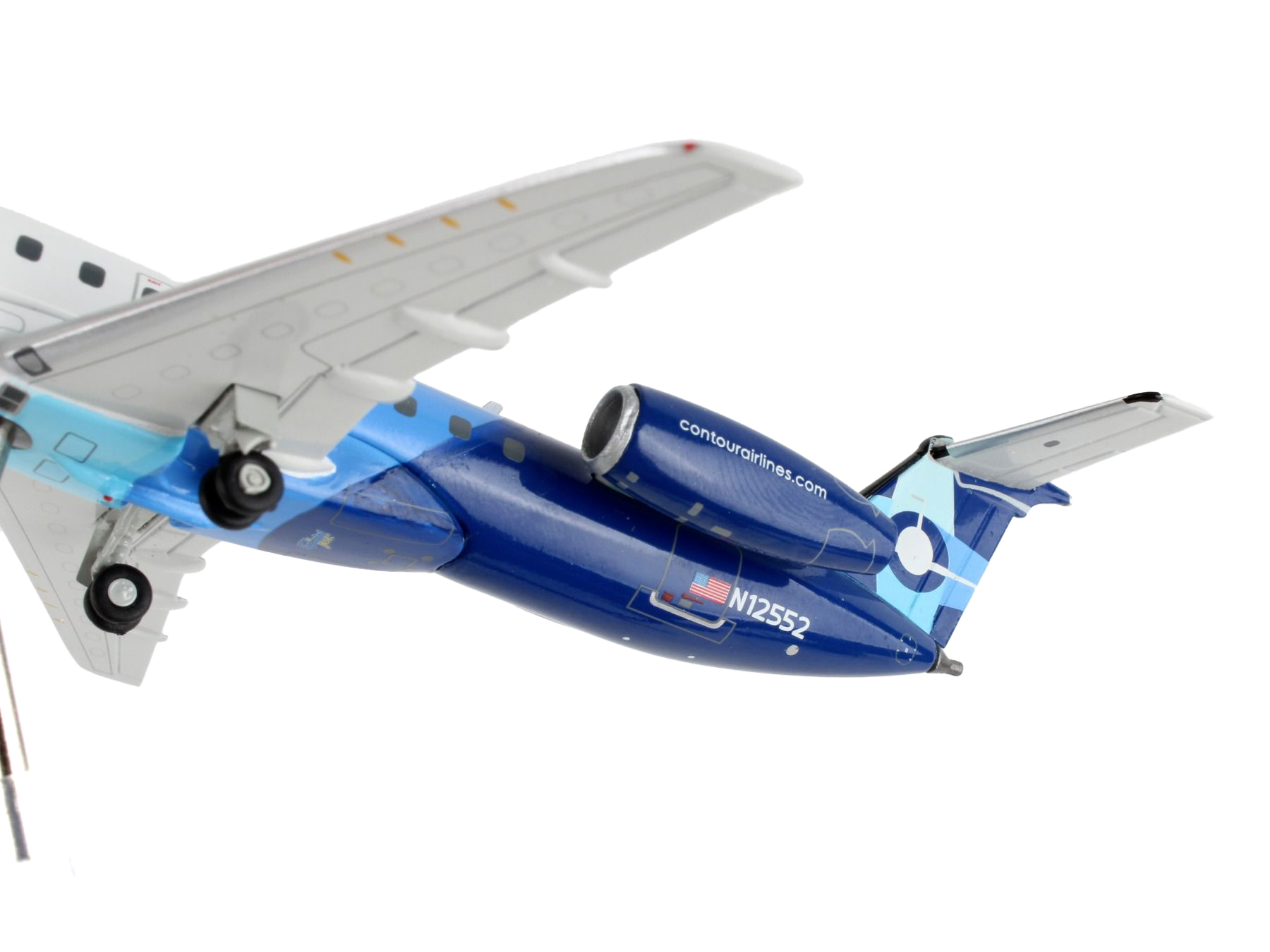 Embraer E190-E2 Commercial Aircraft "Wideroe" (LN-WEA) White with Green Tail 1/400 Diecast Model Airplane by GeminiJets