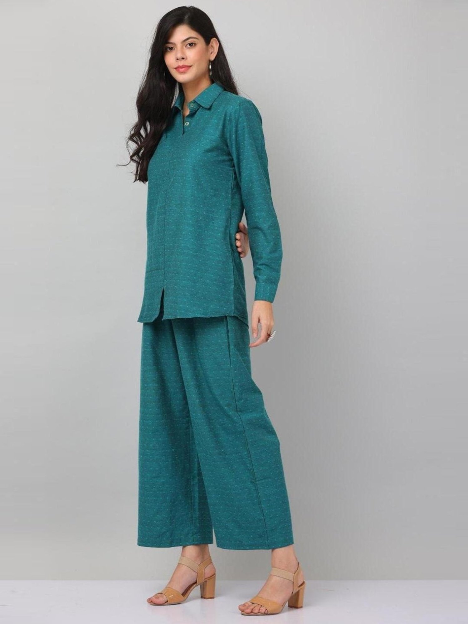 Kaanchie Nanggia Green Causal Wear Shirt and Pant Set