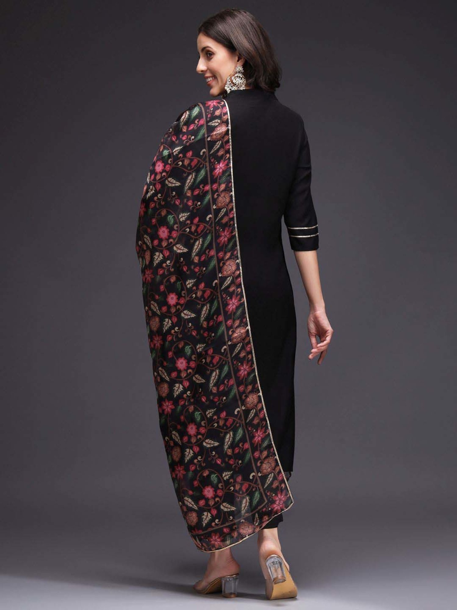 Heeposh Black Embroidered Kurta Pant Set With Dupatta