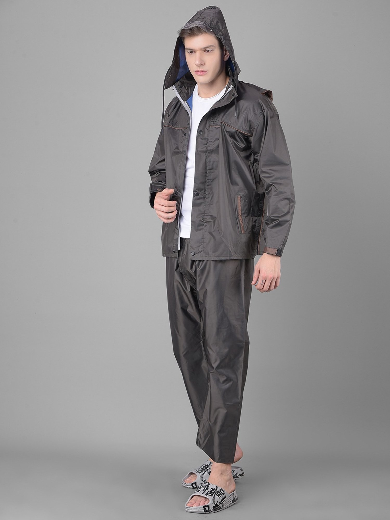 Wildcraft Red & Maroon Regular Fit Colour Block Rainwear Jacket