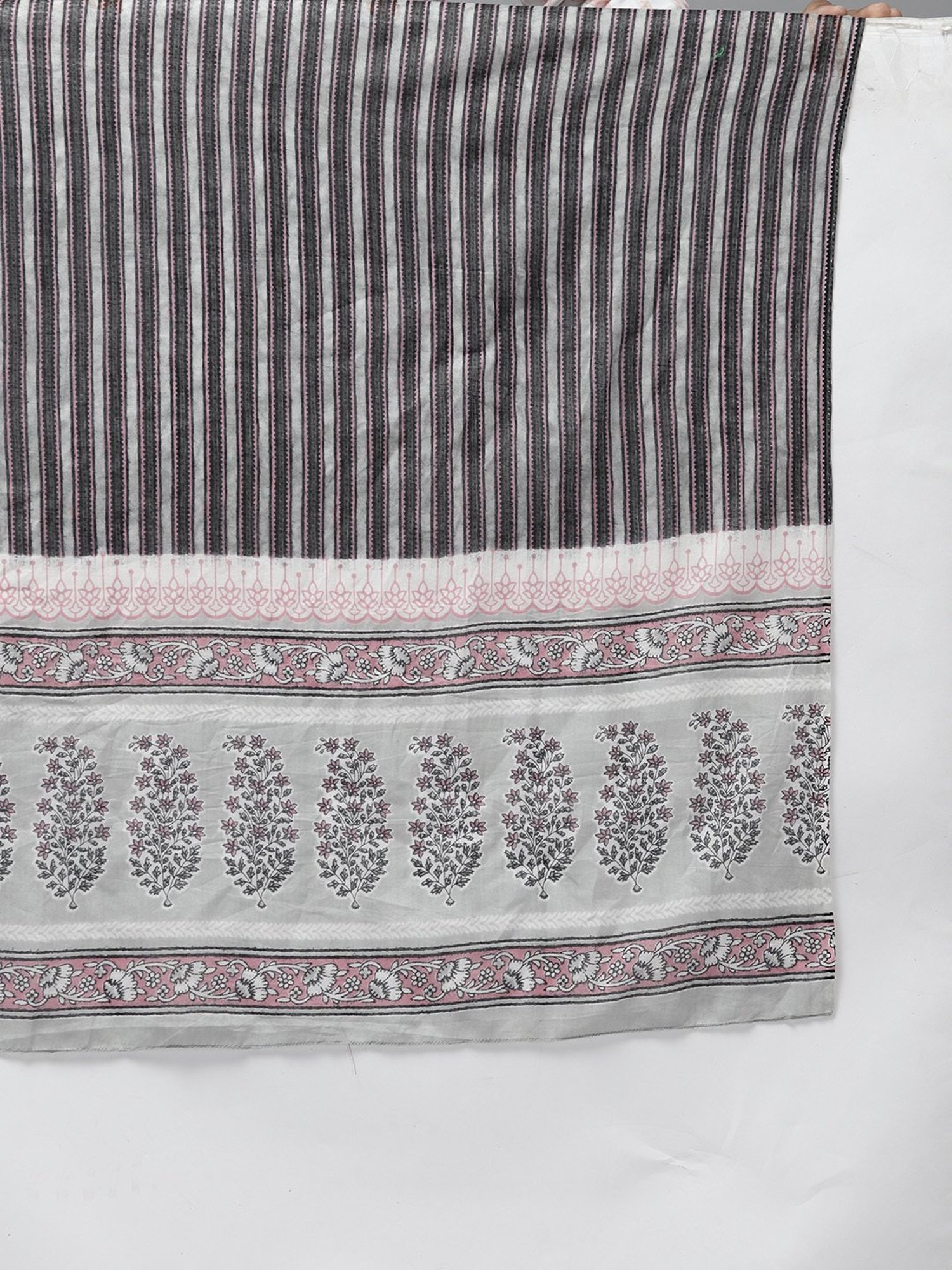 Prakrti Grey Cotton Printed Kurta With Pant & Dupatta