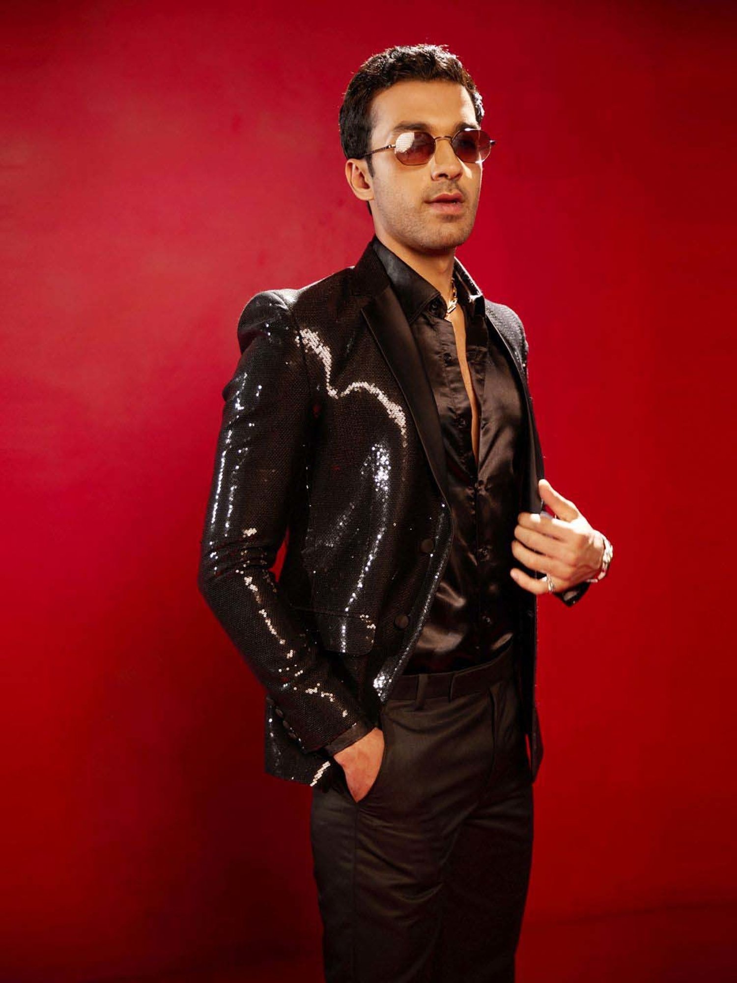 Vastramay Black Regular Fit Embellished Blazer