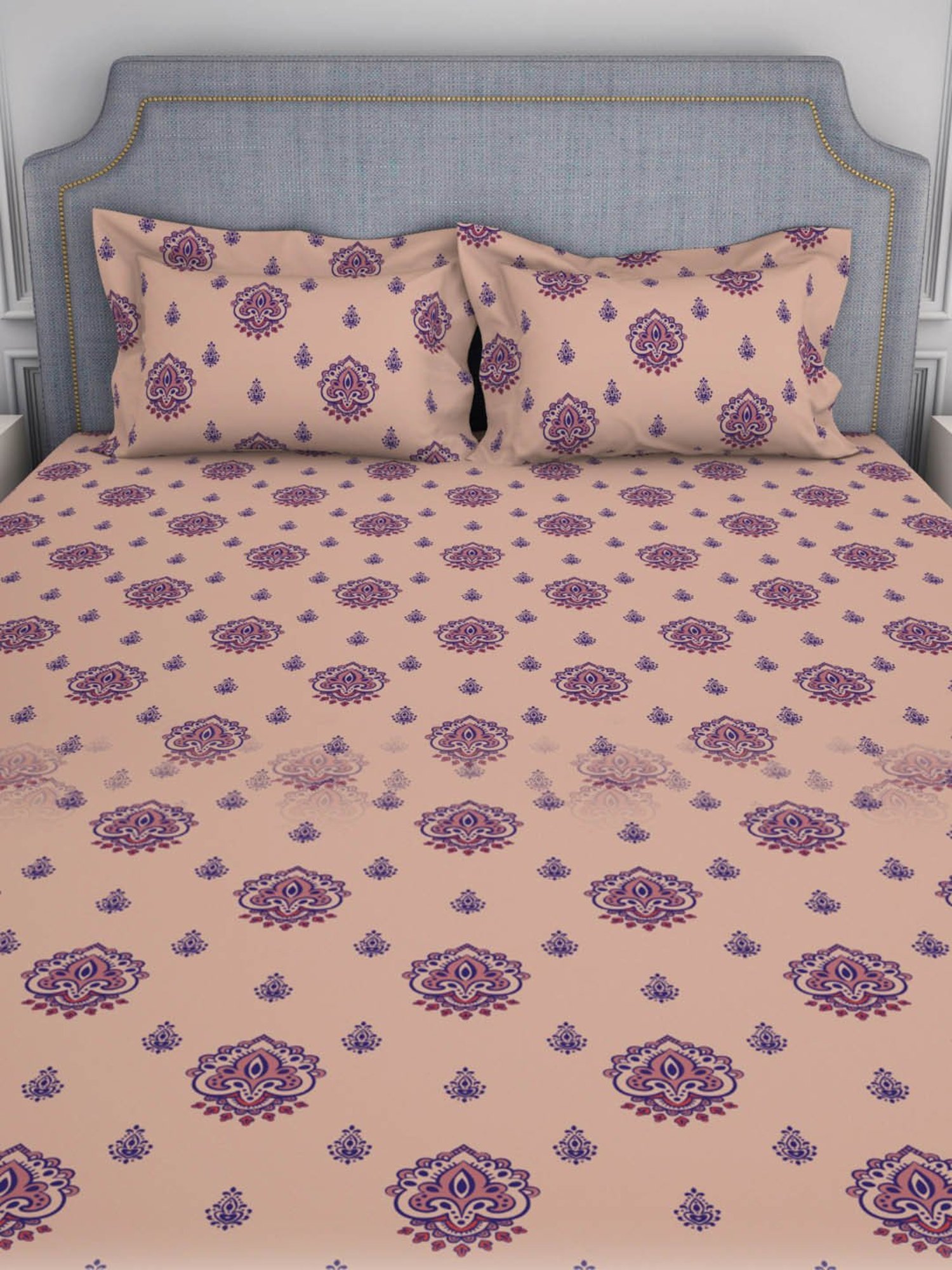 Welspun Adore Abstract Pink 105 TC Microfiber Double Bedsheet with 2 Pillow Covers