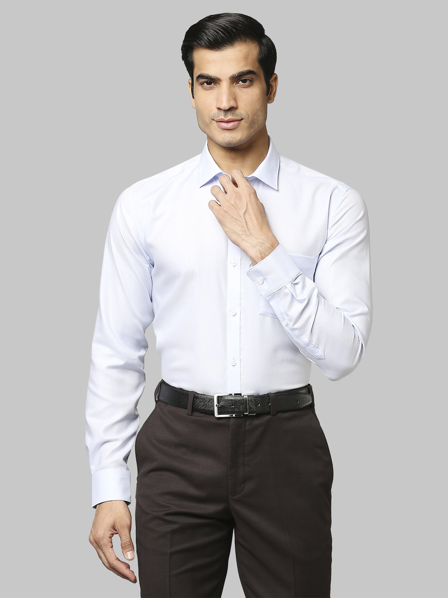Park Avenue Blue Cotton Slim Fit Shirt