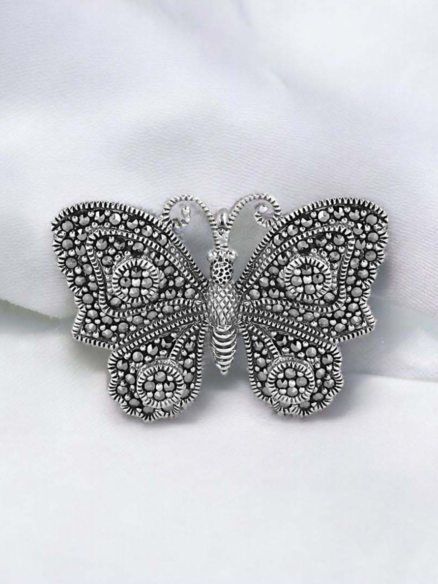 Rihi by P.C. Chandra Jewellers 925 Silver Butterfly Brooch Cum Pendant for Unisex