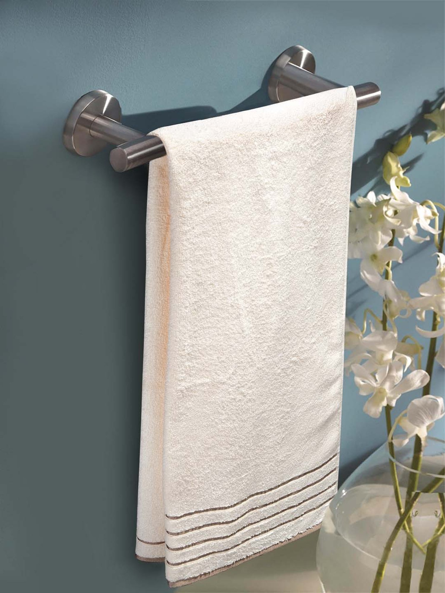 Mark Home Simply Soft Ivory Cotton 500 GSM Zero Twist Anti Bacterial Ladies Towel - Set of 1