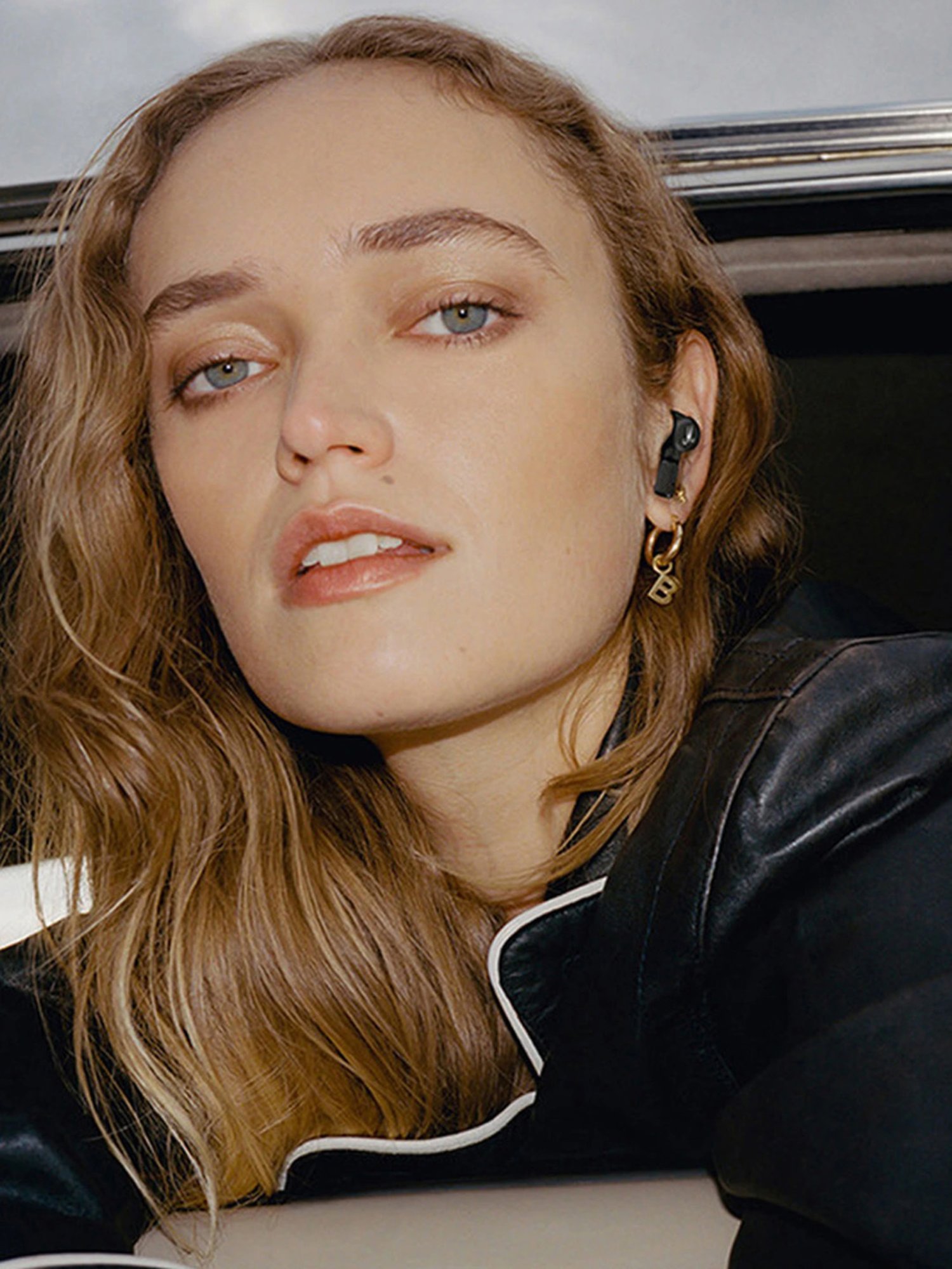 Marshall Motif In Ear Earbuds with Noise Canceling (Black, True Wireless)