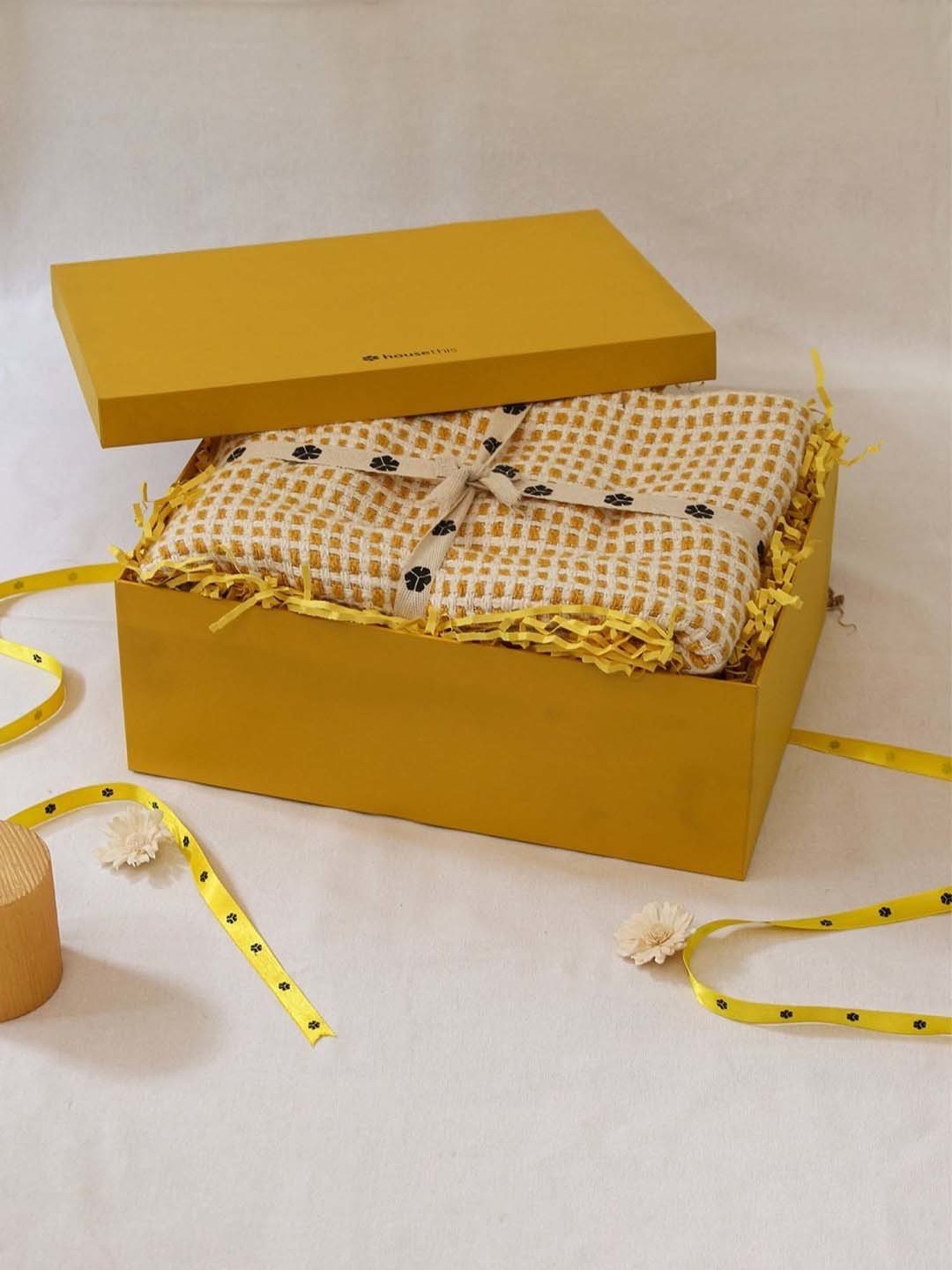 House This Girnar Textured Yellow Cotton Throw