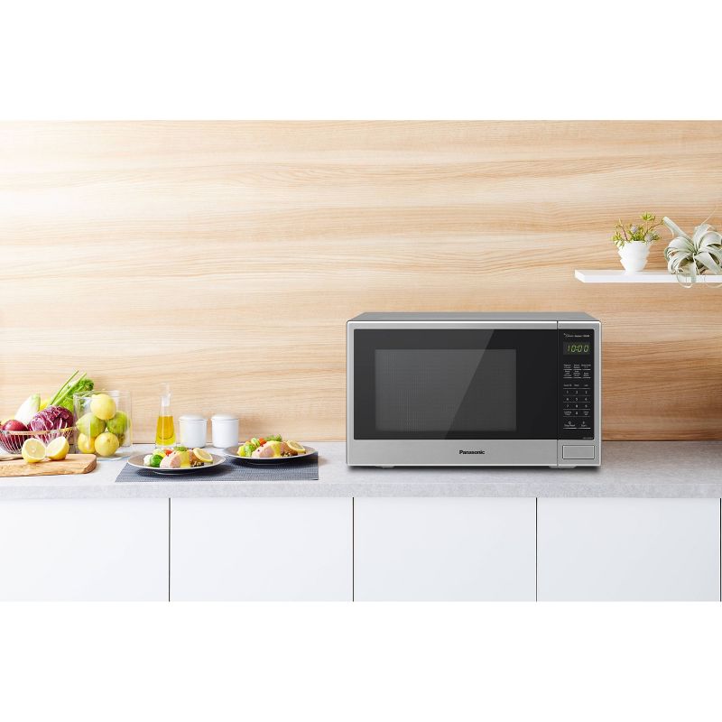 Haden 0.7 cu ft  Microwave Oven - 75031