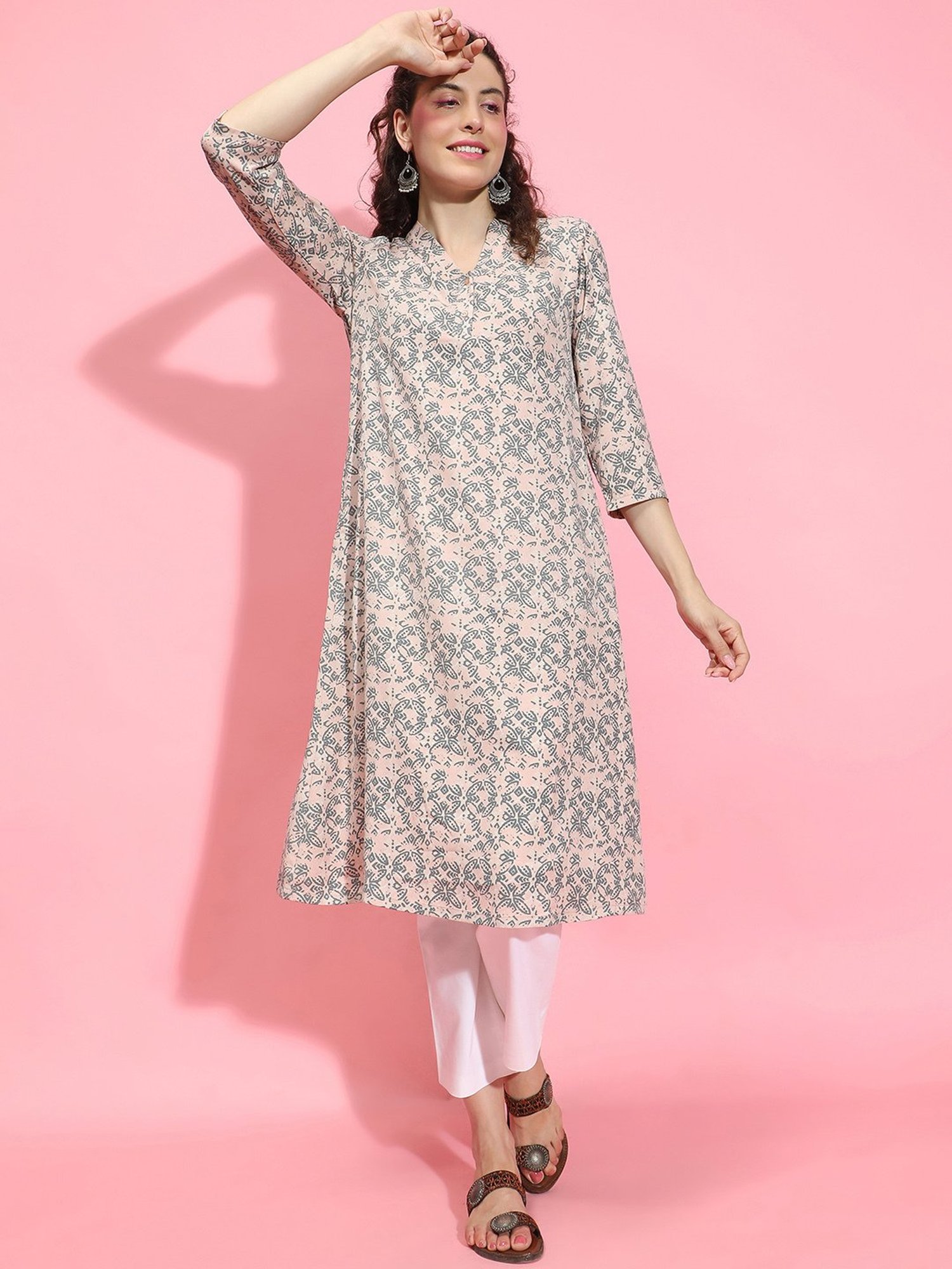 Oxolloxo Light Pink & Grey Printed Kurta