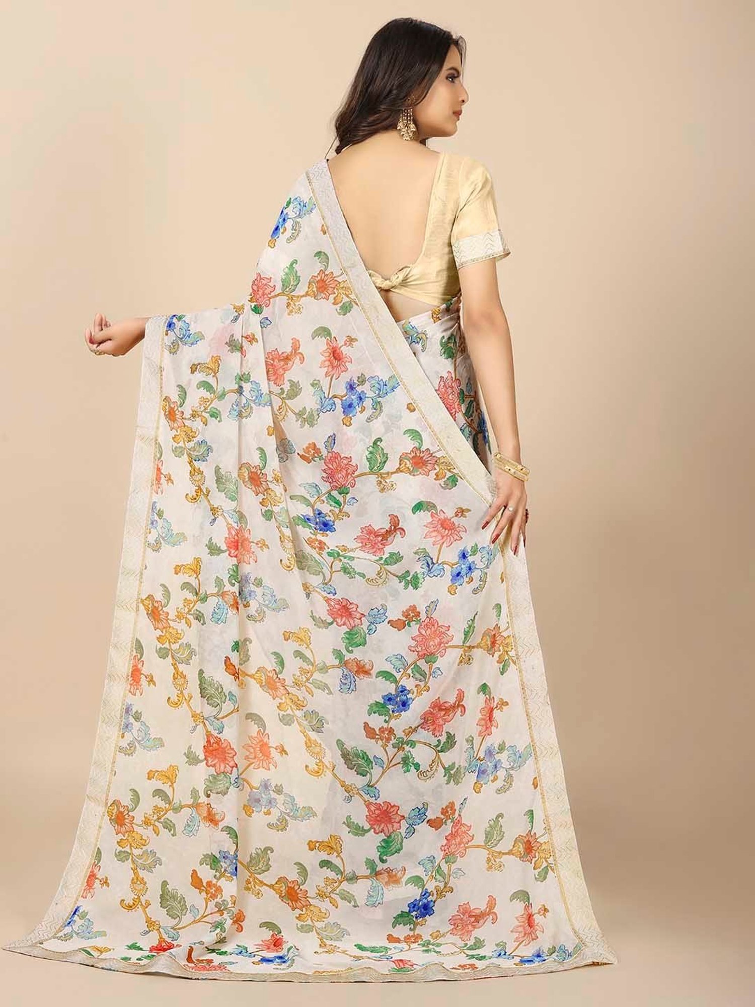 Rangita Off White Floral Print Saree With Blouse