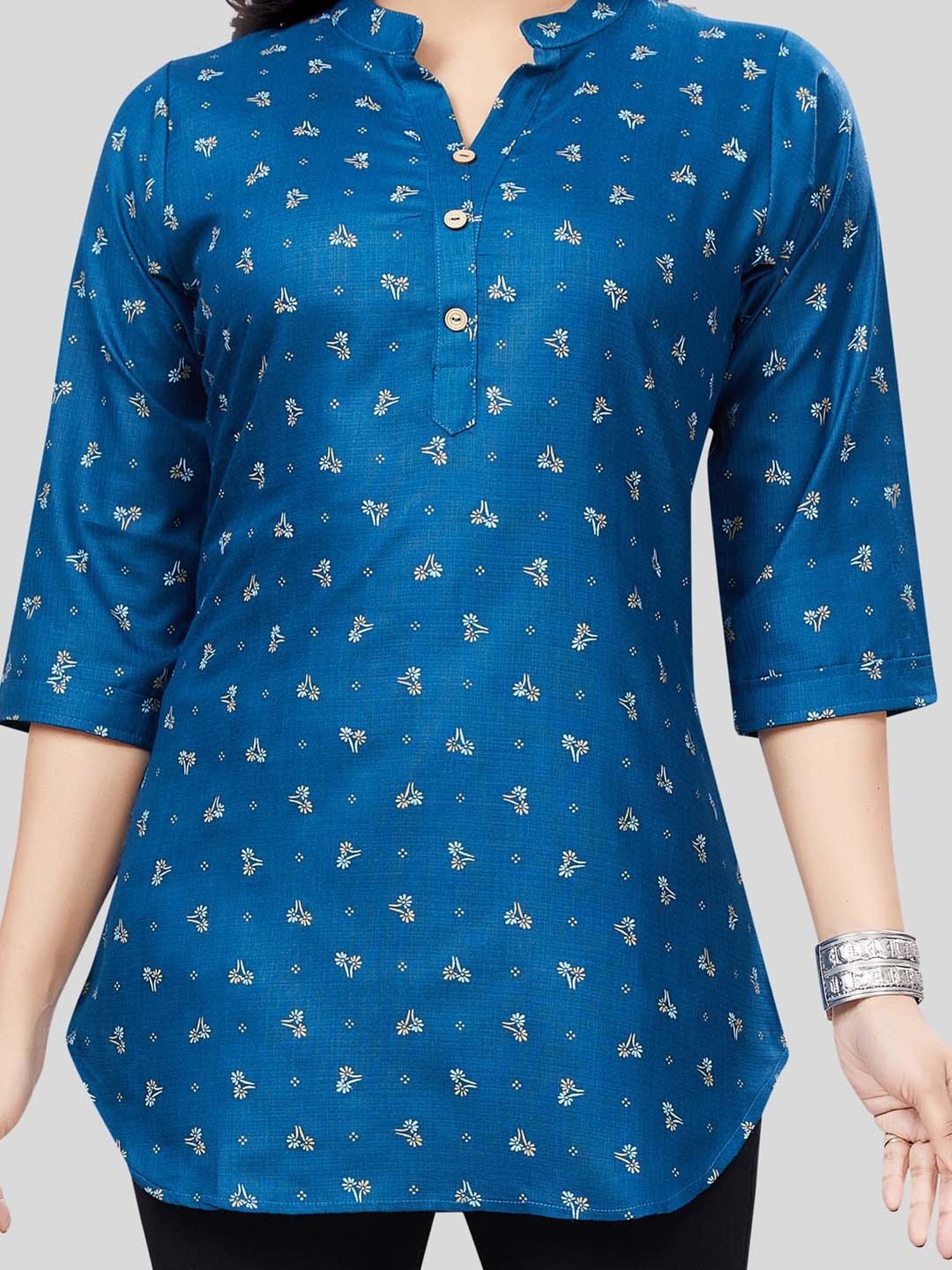 Saree Swarg Blue Printed A Line Kurti