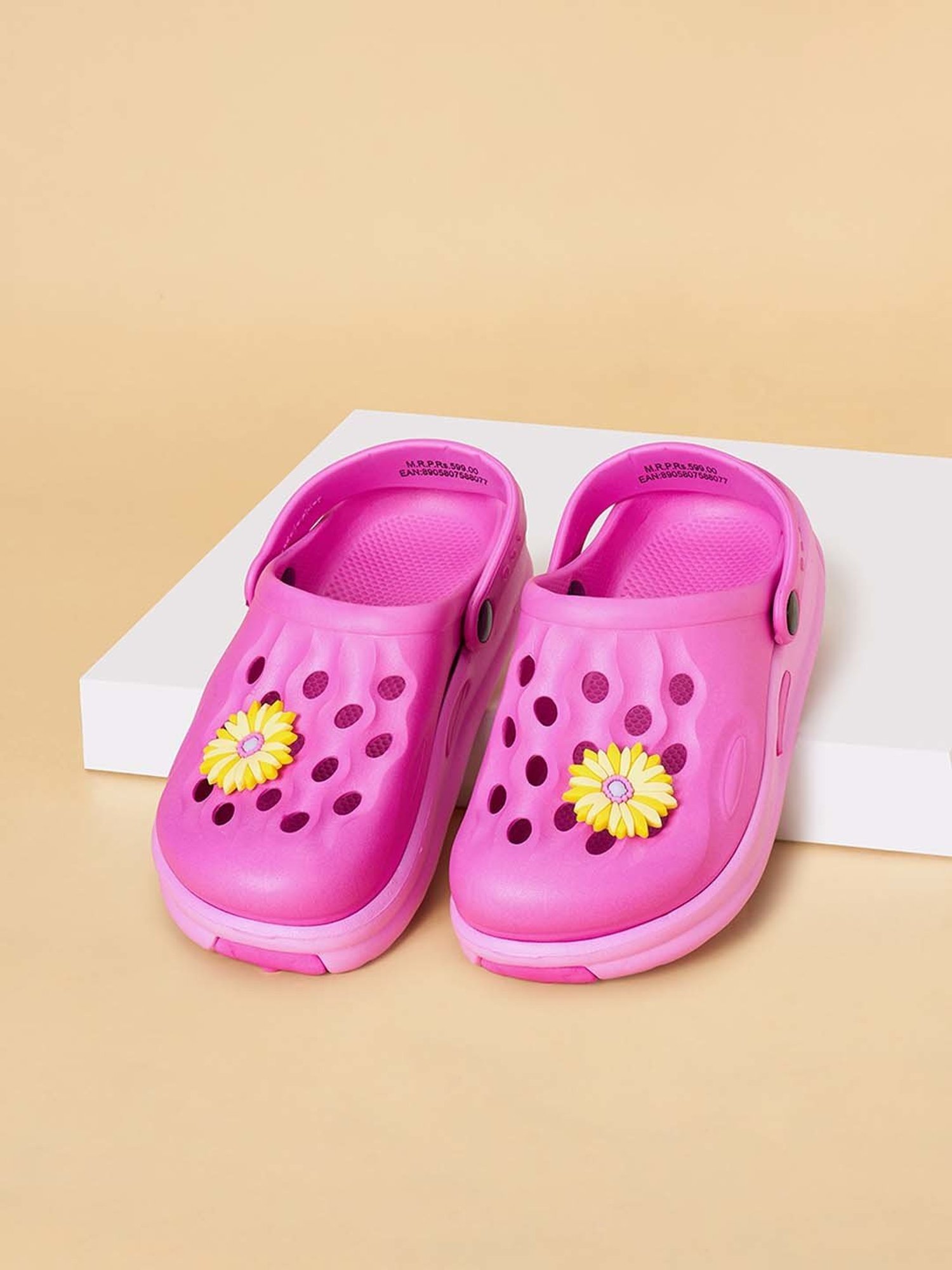 Pantaloons Junior Lavender Back Strap Clogs