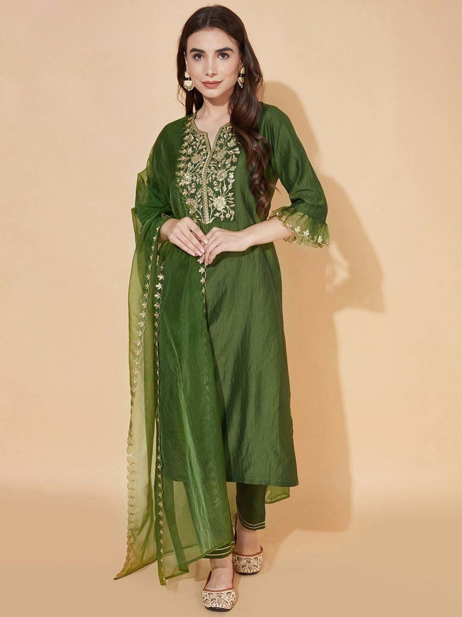 Skylee Green Embroidered Kurta Pant Set With Dupatta