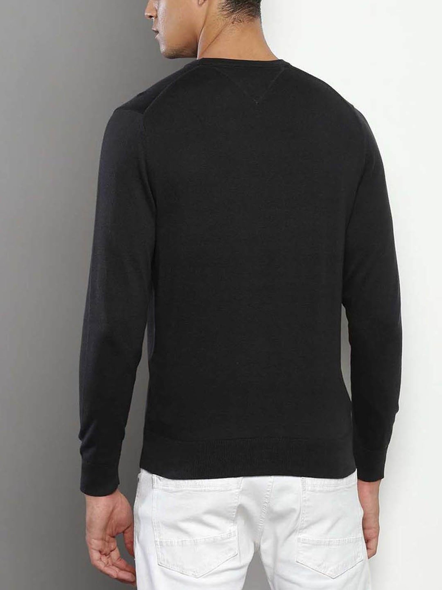Tommy Hilfiger Black Cotton Regular Fit Sweatshirt