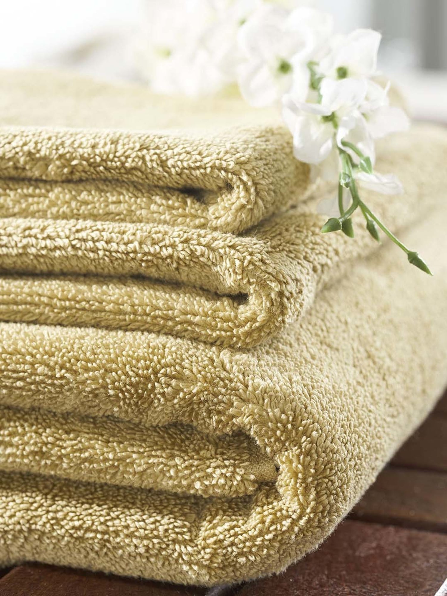 DDECOR Live Beautiful Lime Yellow Cotton 625 GSM Hand Towel - Set of 1