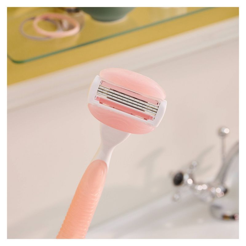 Venus ComfortGlide White Tea Women's Razor + 4 Razor Blade Refills