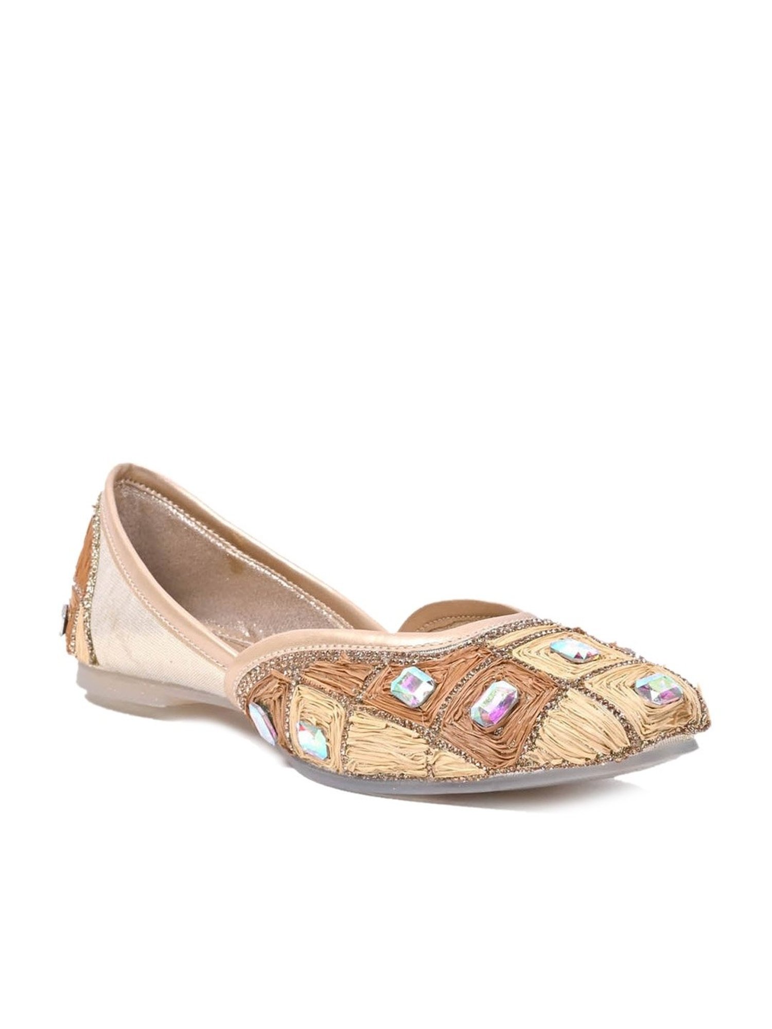 Jove Women's Golden Ethnic Juttis