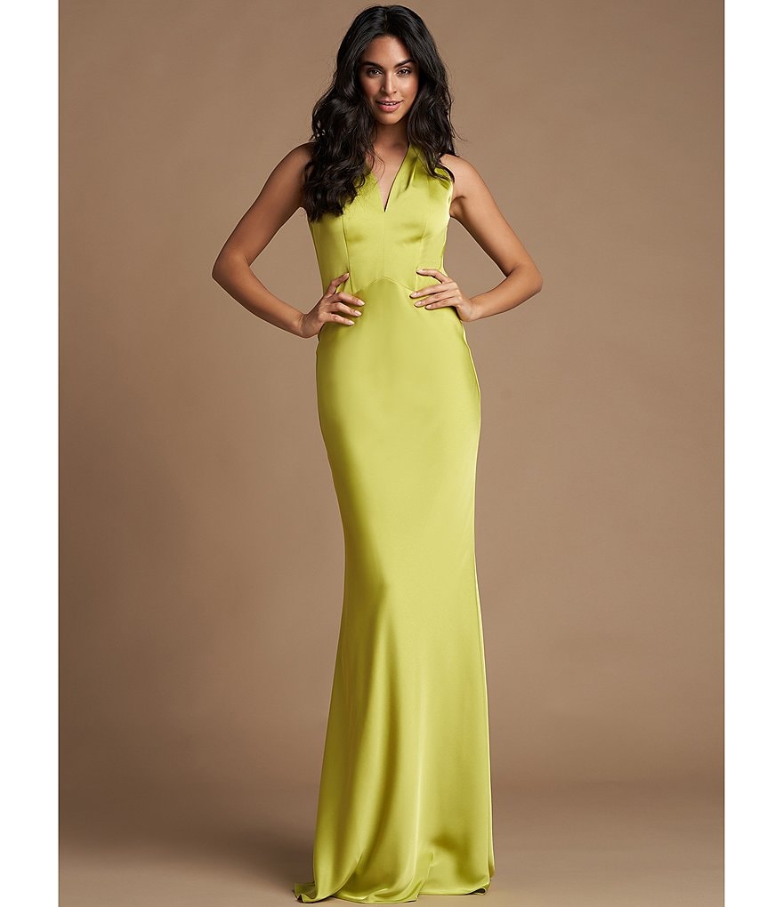 Kay Unger Fallon Halter V-Neck Sleeveless Hammered Charmeuse Gown