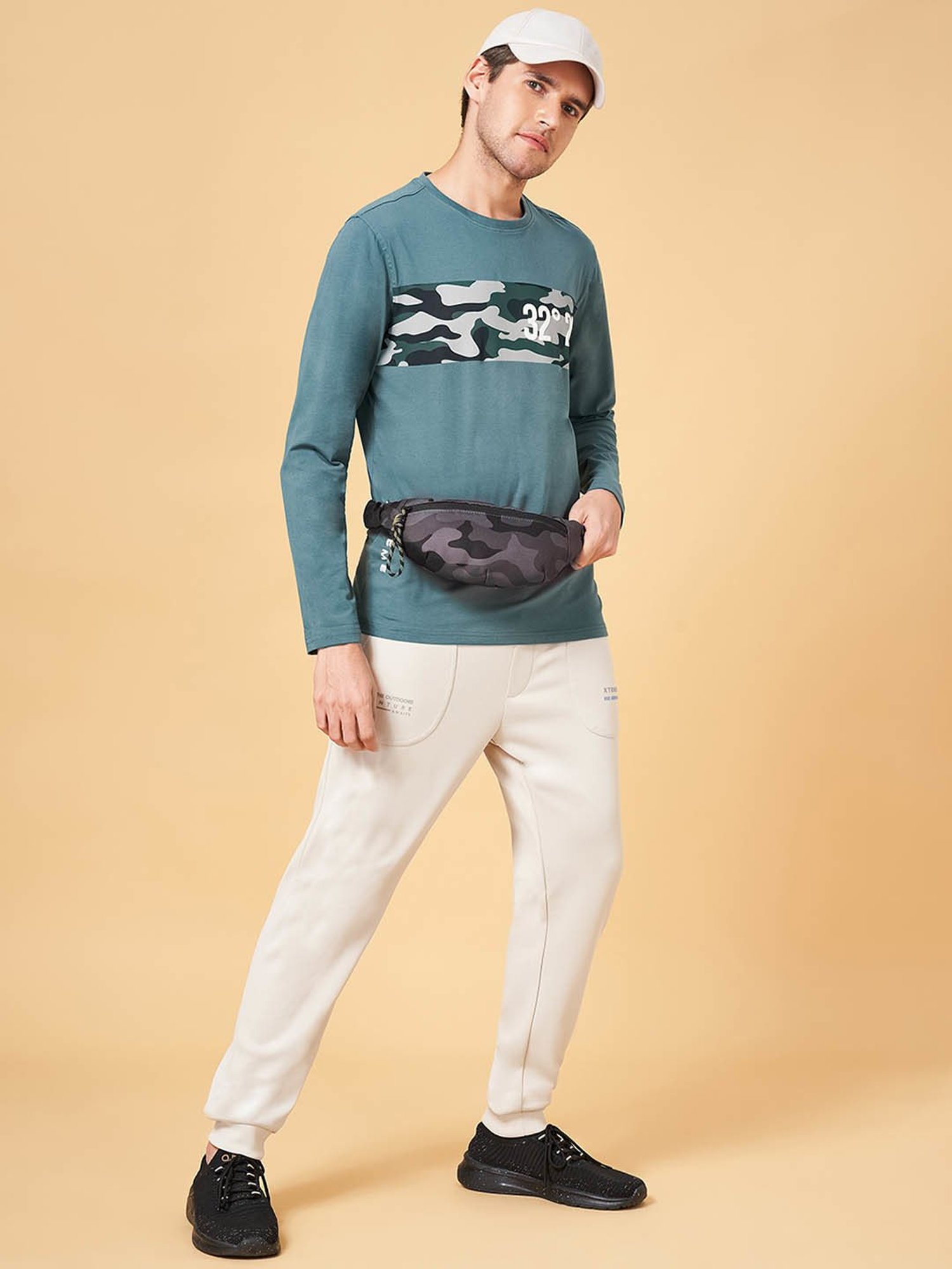 Ajile by Pantaloons Green Slim Fit Printed T-Shirt