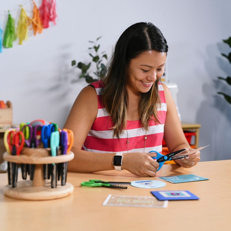 ECR4Kids Craft Scissor Set - Decorative Paper Edger Scissors with Rotating Stand (18 Pieces)